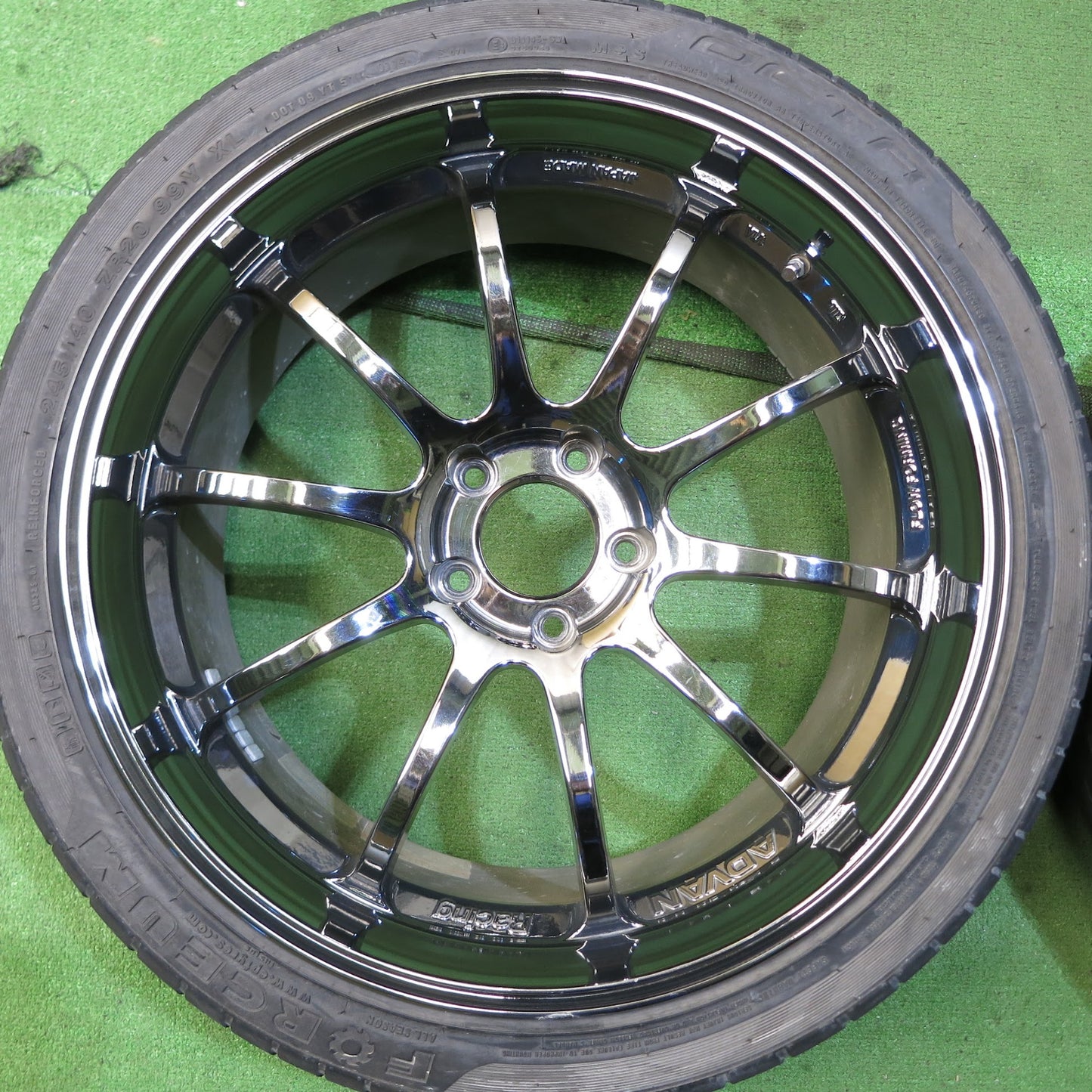 [送料無料]キレイ★ADVAN Racing RS-D 245/40R20 フォーセム OCTA アドバン レーシング 20インチ PCD114.3/5H★3053009Hノ