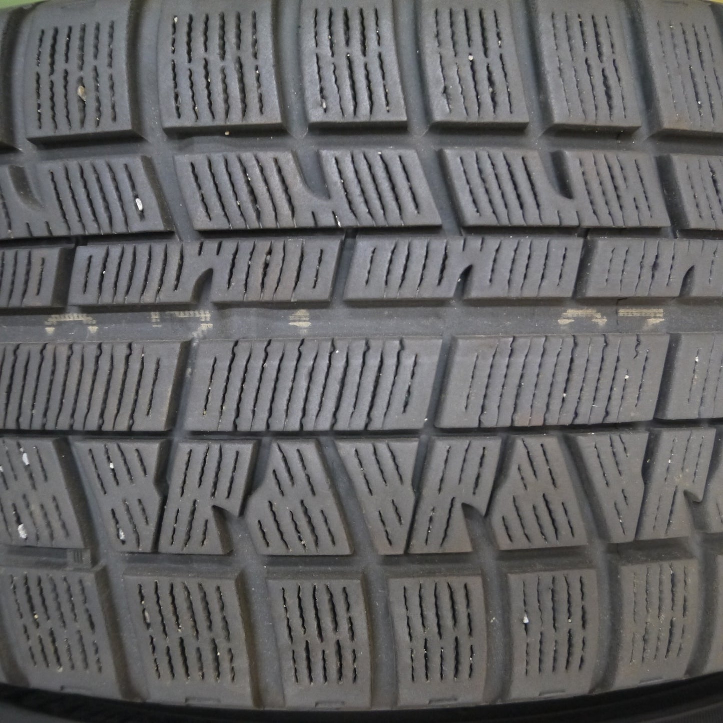 *送料無料*バリ溝！20年！キレイ！9分★86 BRZ等 215/45R17 スタッドレス ヨコハマ アイスガード iG50 プラス GRASS グラス 17インチ PCD100/5H★4013108Hス