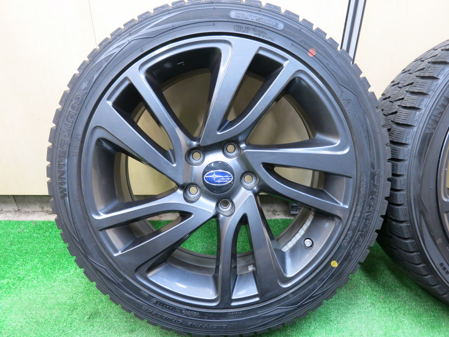 [送料無料]バリ溝！9.5分★スバル レヴォーグ レガシィ WRX S4 純正 225/45R18 スタッドレス ダンロップ ウインターマックス WM01 PCD114.3/5H★3012802ヒス