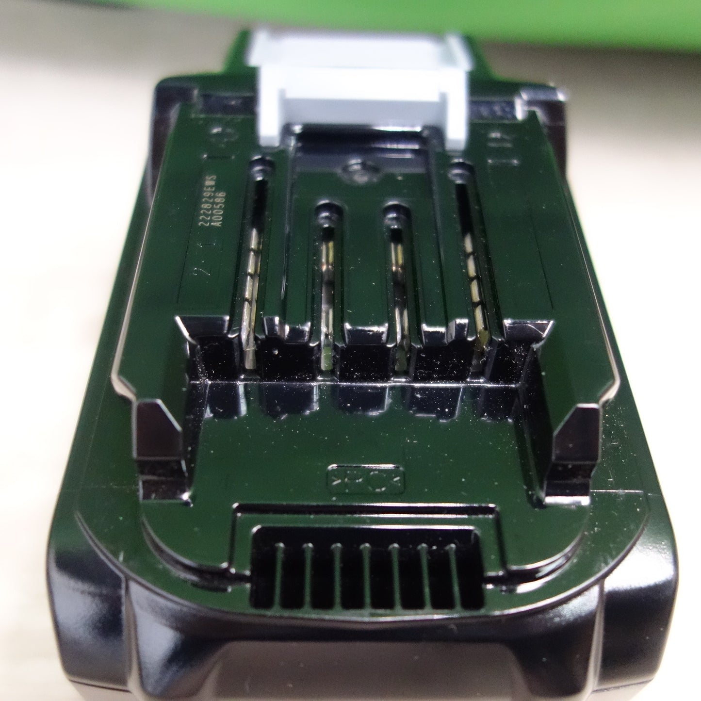 [送料無料] 美品☆マキタ リチウム イオン バッテリー BL4040 XGT 40V max Li-ion 4.0Ah☆