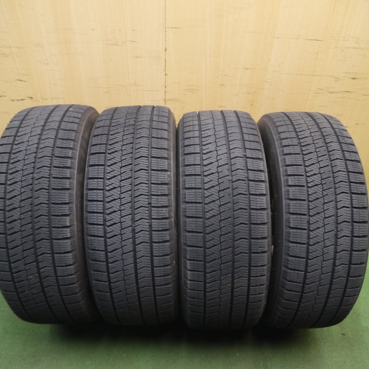 *送料無料* バリ溝！22年！キレイ！9.5分★86 BRZ等 215/45R17 スタッドレス ブリヂストン ブリザック VRX2 VELVA CHARGE ヴェルヴァ 17インチ PCD100/5H★4020705Hス