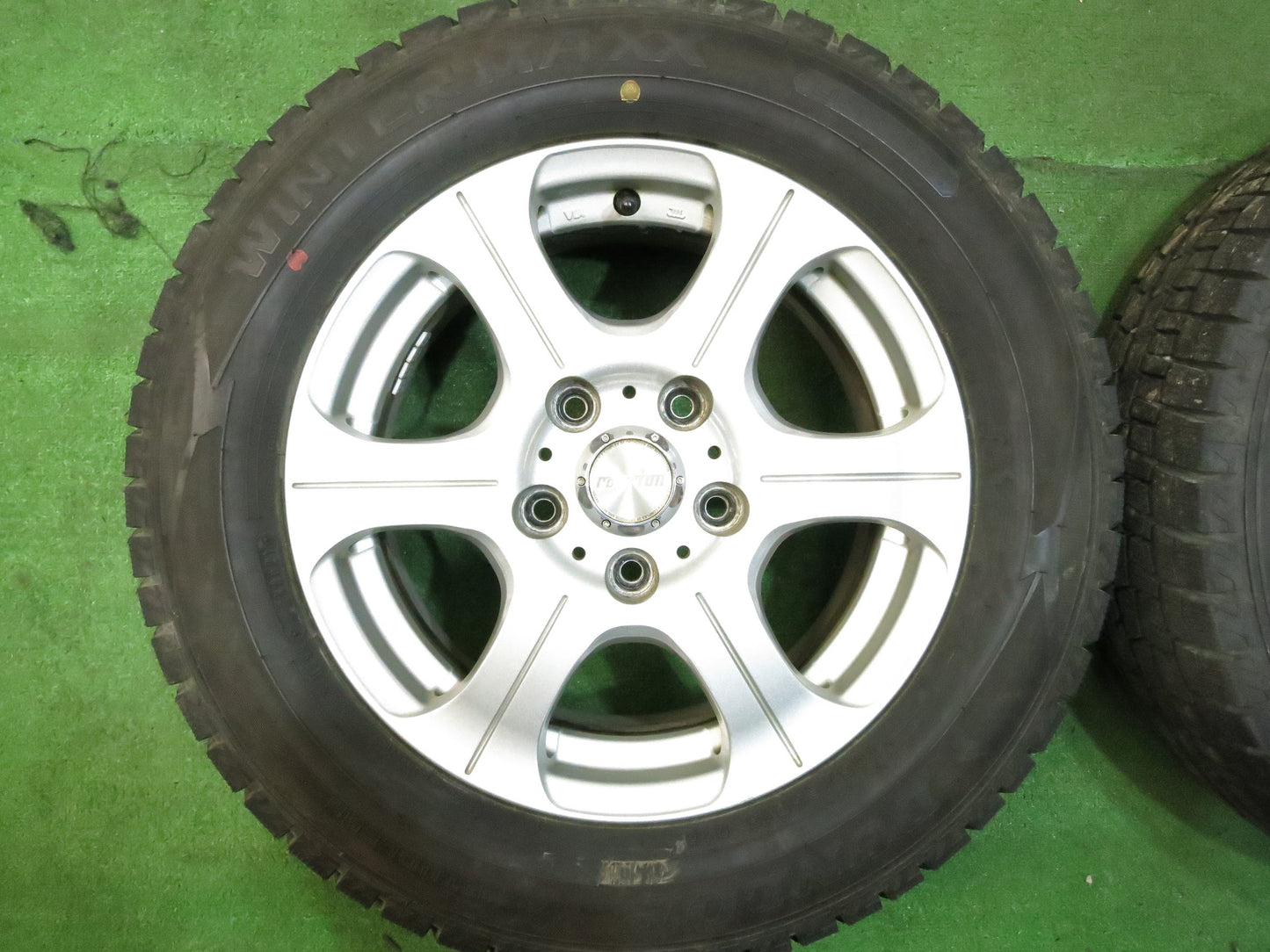 [送料無料]超バリ溝！21年！キレイ！ほぼ10分★スタッドレス 195/65R15 ダンロップ ウインターマックス WM02 ravrion ラブリオン PCD114.3/5H★2121416Hス