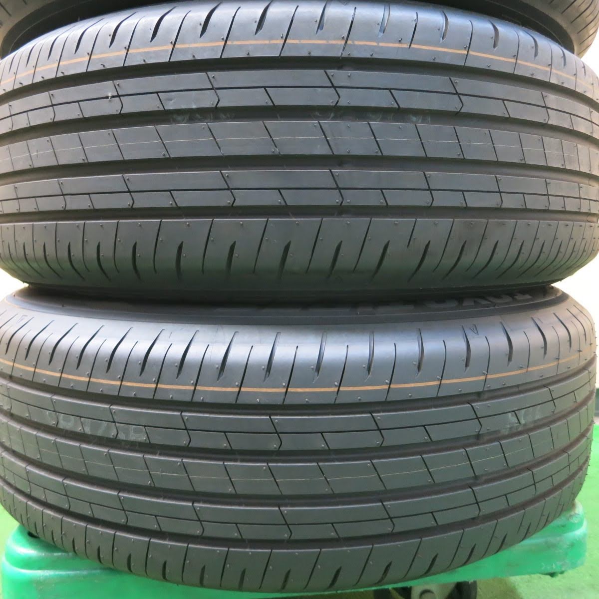 [送料無料]新車外し！23年★トヨタ 40系 アルファード Zグレード 純正 225/60R18 トーヨー プロクセス Comfort 18インチ PCD120/5H★3092307イノ