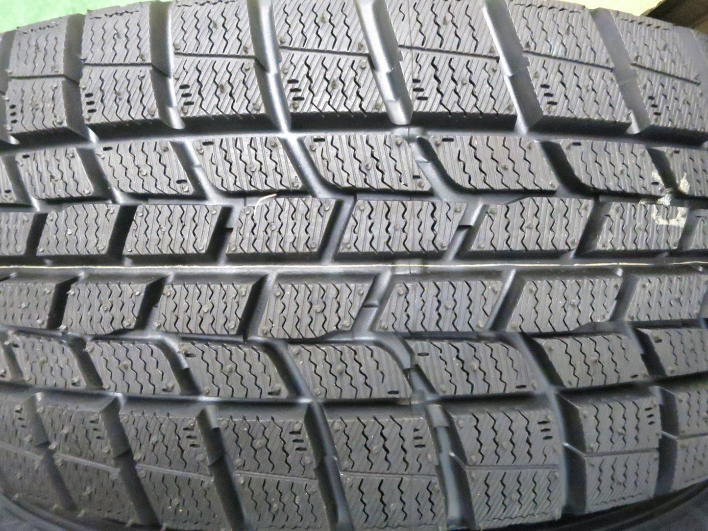 [送料無料]未使用！19年★スタッドレス 195/65R15 グッドイヤー アイスナビ6 ECO FORME エコフォルム 15インチ PCD114.3/5H★3021007Hス