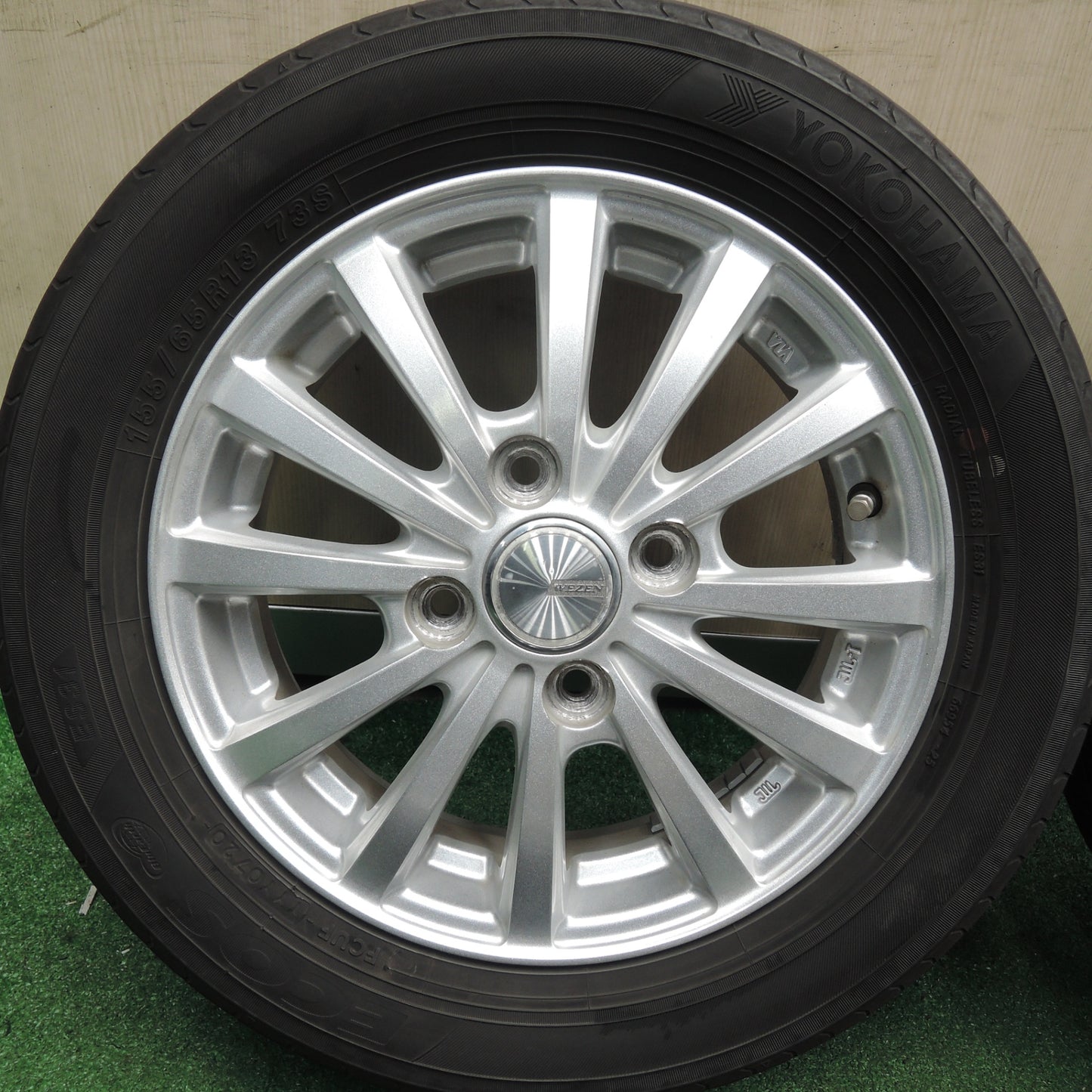 *送料無料* バリ溝！20年！キレイ！8.5分★155/65R13 ヨコハマ エコス ES31 WEZEN 13インチ PCD100/4H★4022307HAノ
