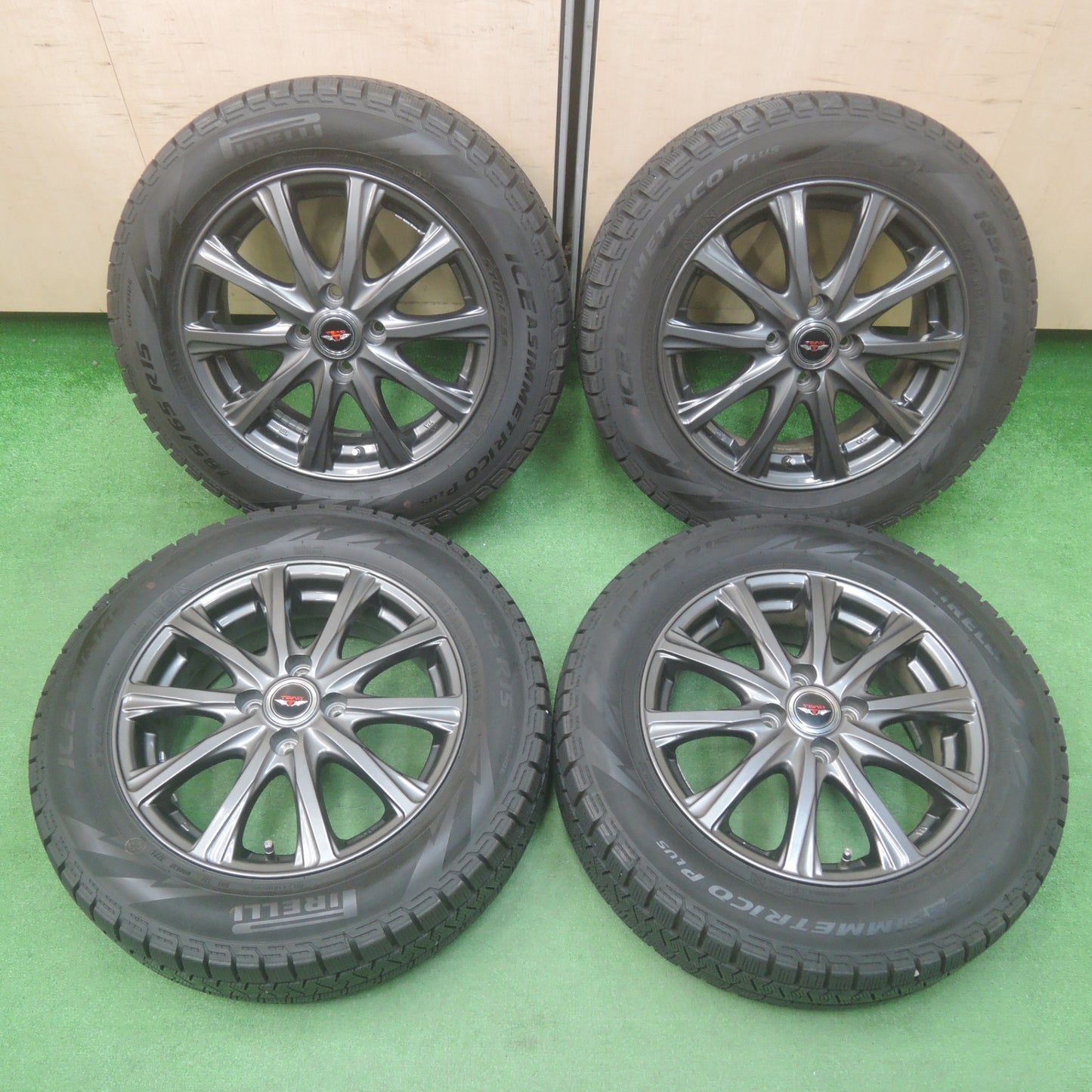 [送料無料] バリ溝！21年！9.5分以上★スタッドレス 185/65R15 ピレリ アシンメトリコ プラス TEAD weds PCD100/4H★4010908SYス