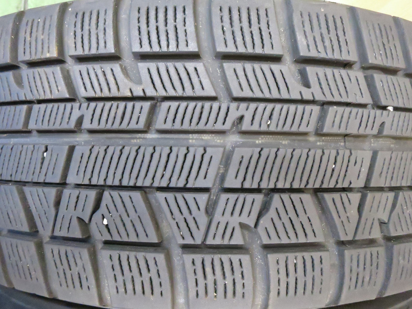 [送料無料]バリ溝！9分★日産 C26 セレナ ハイウェイスター 純正 195/60R16 スタッドレス ヨコハマ アイスガード iG50 プラス 16インチ PCD114.3/5H★3020306Hス