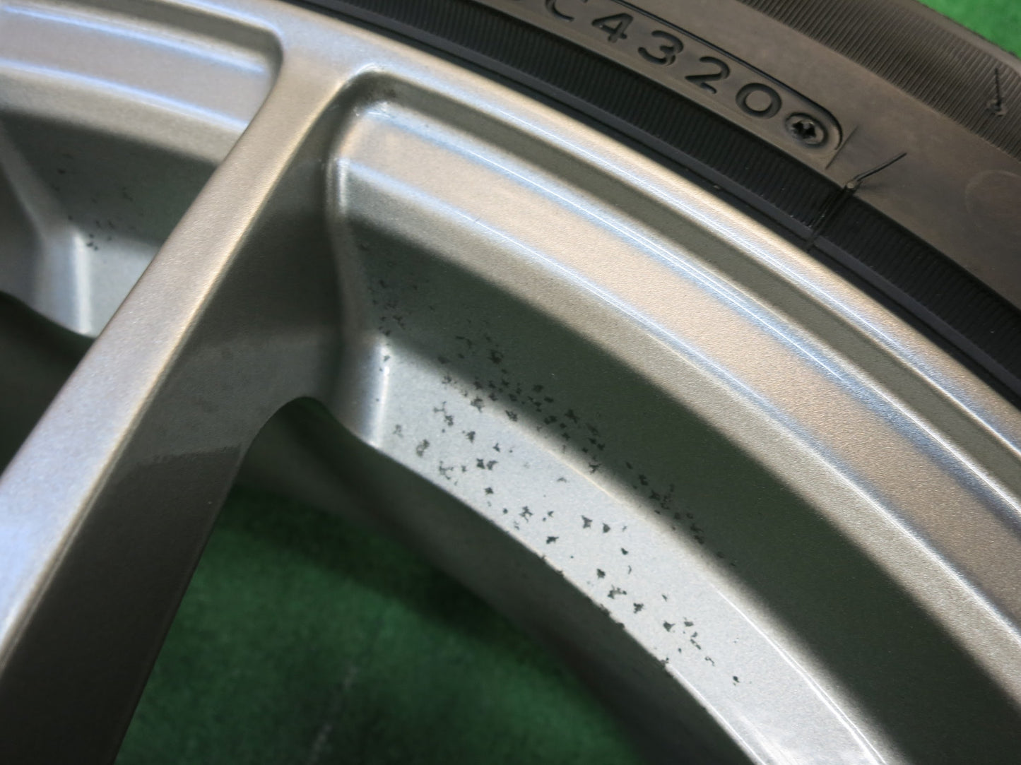 [送料無料]バリ溝！20年！9.5分★スタッドレス 225/45R17 ブリヂストン ブリザック VRX2 ECO FORME エコフォルム 17インチ PCD114.3/5H★3022206ヒス