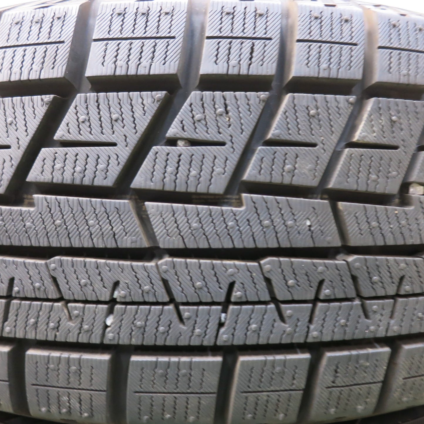 [送料無料]バリ溝！22年！キレイ！ほぼ10分★スタッドレス 195/65R15 ヨコハマ アイスガード iG60 LEBEN レーベン 15インチ PCD100/5H★3051307ヒス