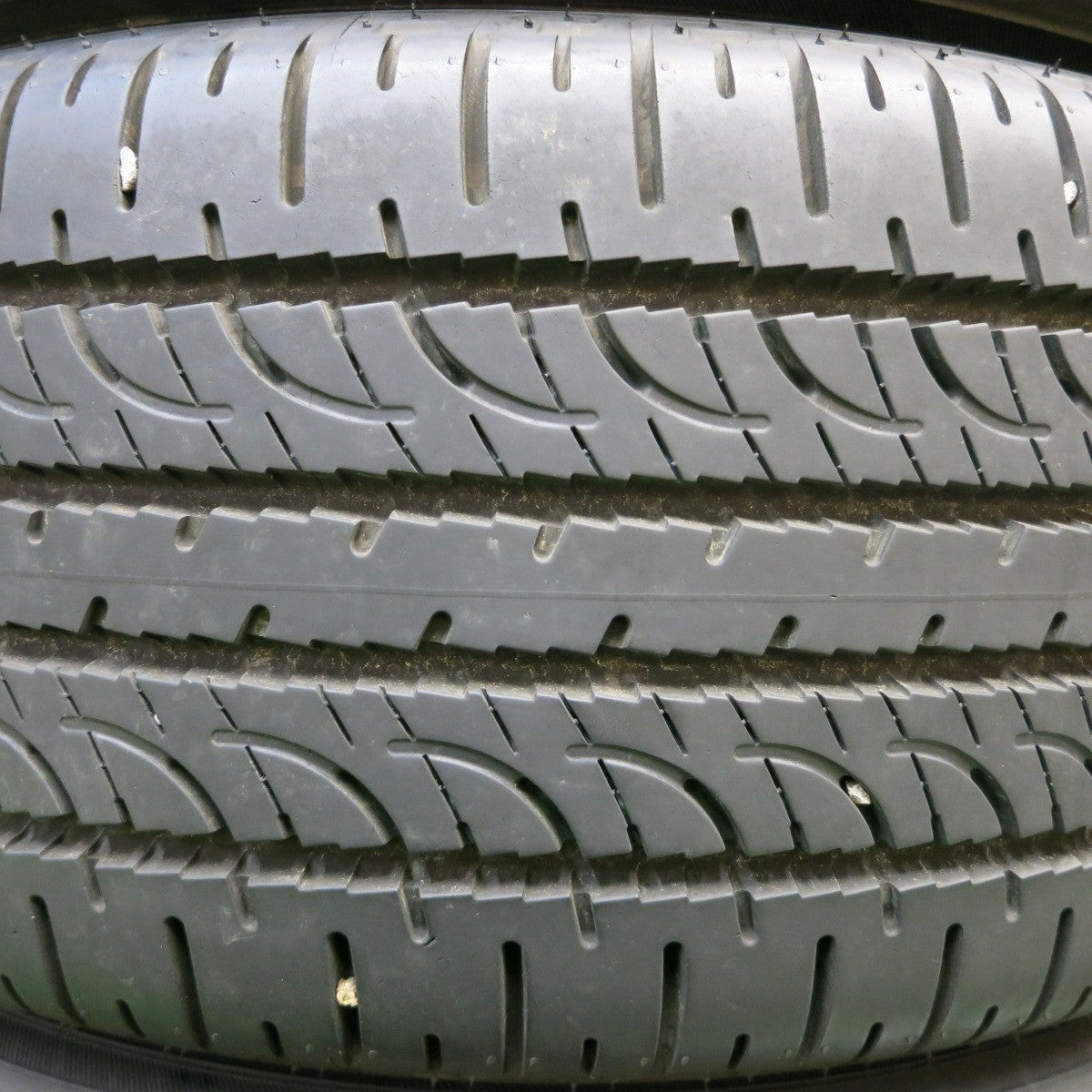 *送料無料*バリ溝！21年！キレイ！9.5分★三菱 デリカ D:5 純正 225/55R18 ヨコハマ ジオランダー SUV G055 18インチ PCD114.3/5H D5★4013003イノ