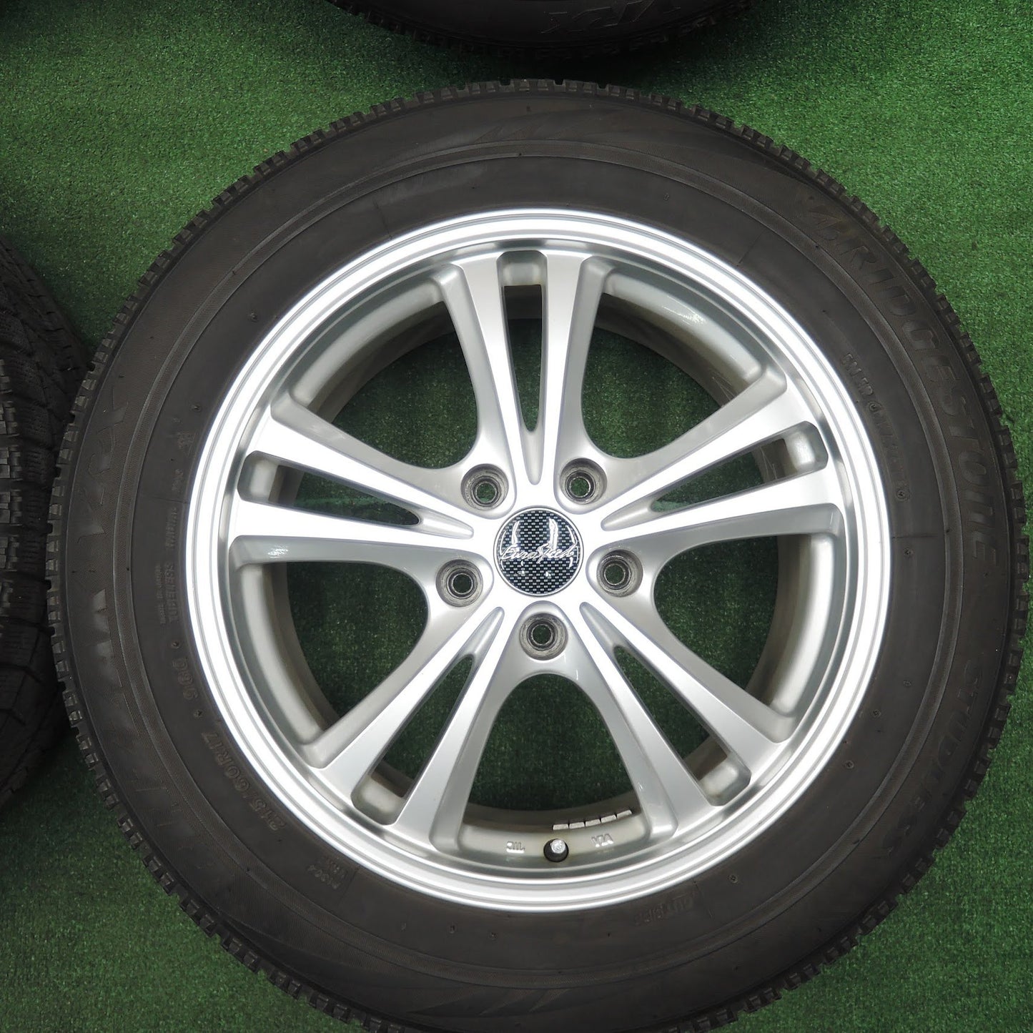 [送料無料] キレイ★スタッドレス 215/60R17 ブリヂストン ブリザック VRX EuroSpeed ユーロスピード 17インチ PCD114.3/5H★3120114TNス