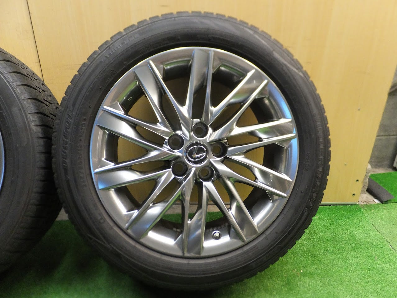 [送料無料]バリ溝！18年！綺麗！9.5分★レクサス LS500h バージョンL 純正 245/50R19 スタッドレス ダンロップ ウインターマックス WM02 PCD120/5H★