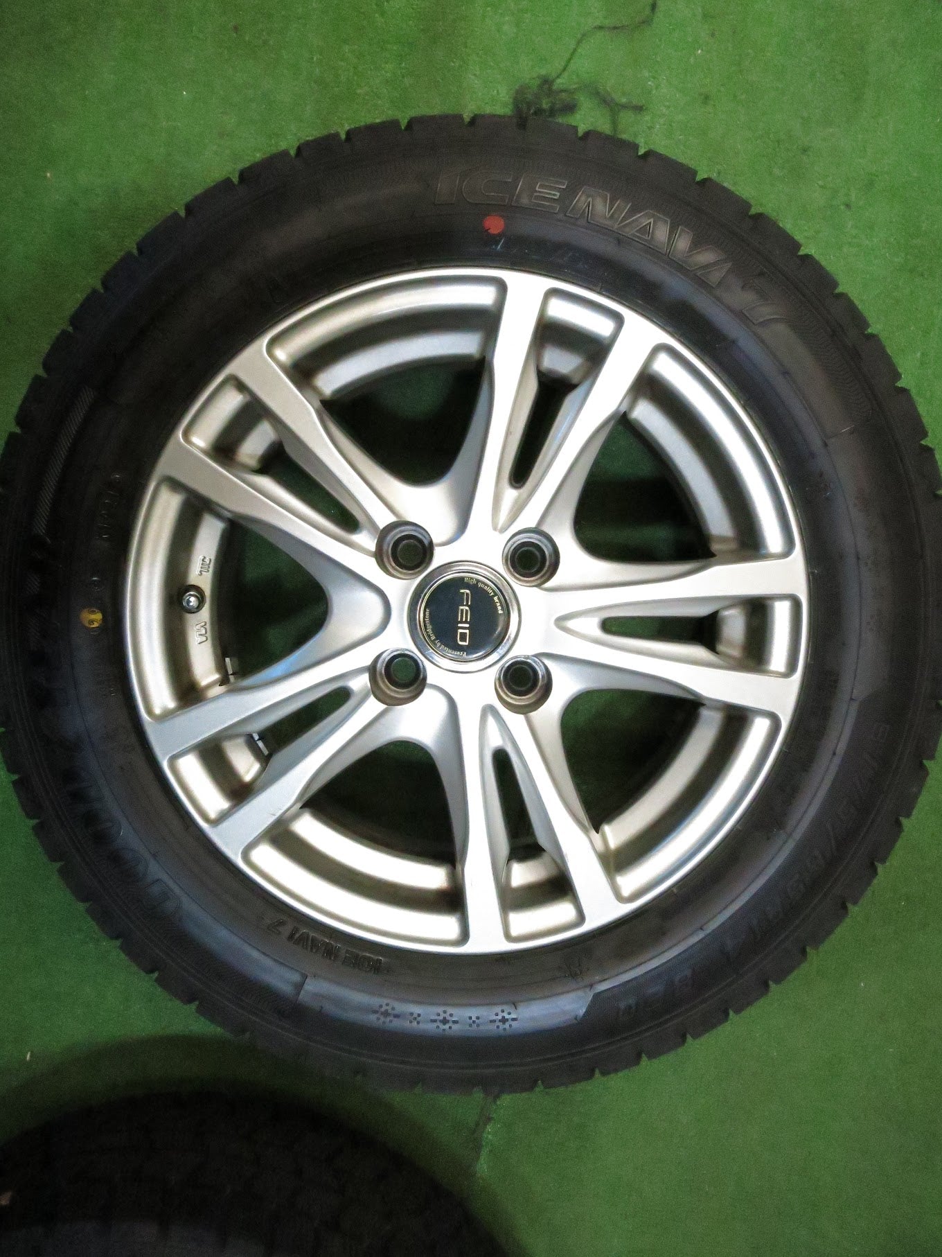 [送料無料]バリ溝！21年！ほぼ10分★スタッドレス 175/65R14 グッドイヤー アイスナビ7 FEID 社外 アルミ 14インチ PCD100/4H★2122704Ｈス