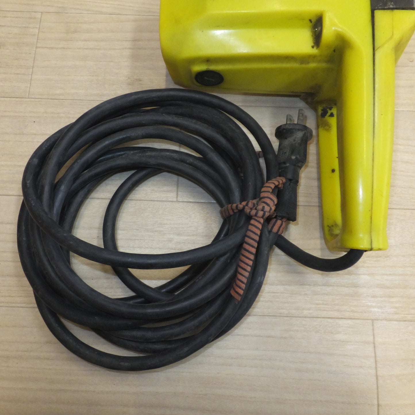 [送料無料] ★リョービ RYOBI チェーンソー CS-360N　100V 14A 1300W 50～60Hz★