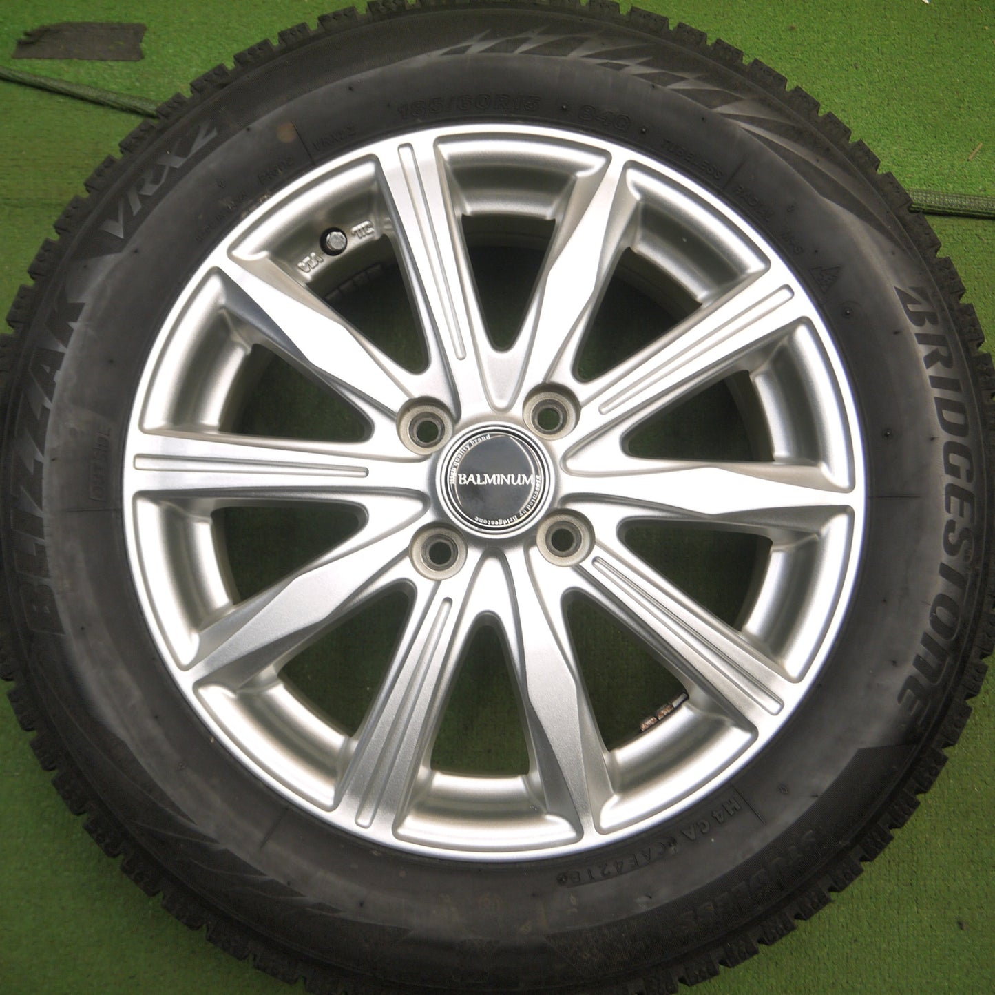 *送料無料* バリ溝！キレイ！9分★スタッドレス 185/60R15 ブリヂストン ブリザック VRX2 BALMINUM バルミナ 15インチ PCD100/4H★4022103Hス