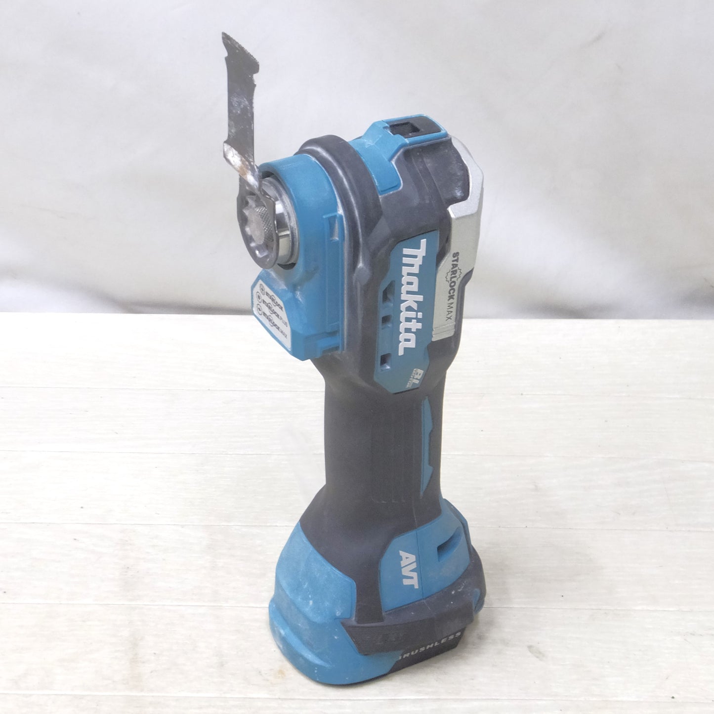 [送料無料]◆MAKITA マキタ 充電式マルチツール TM52DRG 18V バッテリー1個 充電器 ケース付き◆