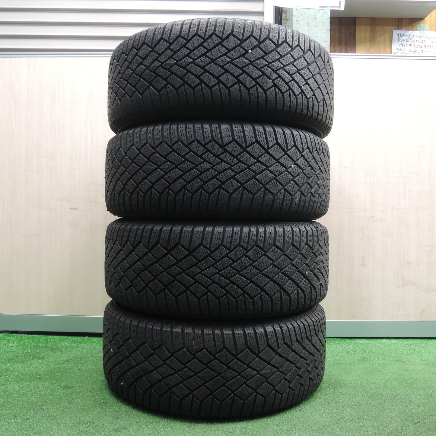 *送料無料*超バリ溝！22年！キレイ！ほぼ10分★アウディ A4 純正 225/50R17 スタッドレス コンチネンタル バイキングコンタクト7 17インチ PCD112/5H★3120302NJス