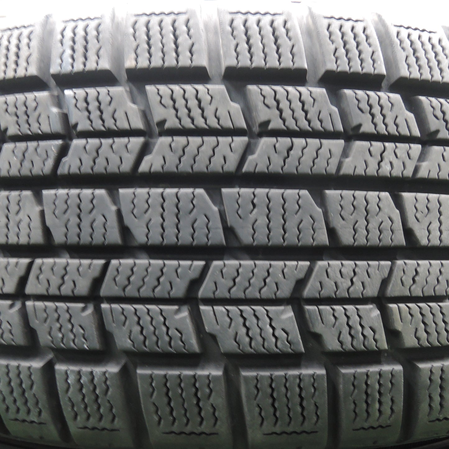 *送料無料*バリ溝！キレイ！9分★スタッドレス 215/60R16 ダンロップ DSX-2 TEAD テッド 16インチ PCD114.3/5H★3120907HAス