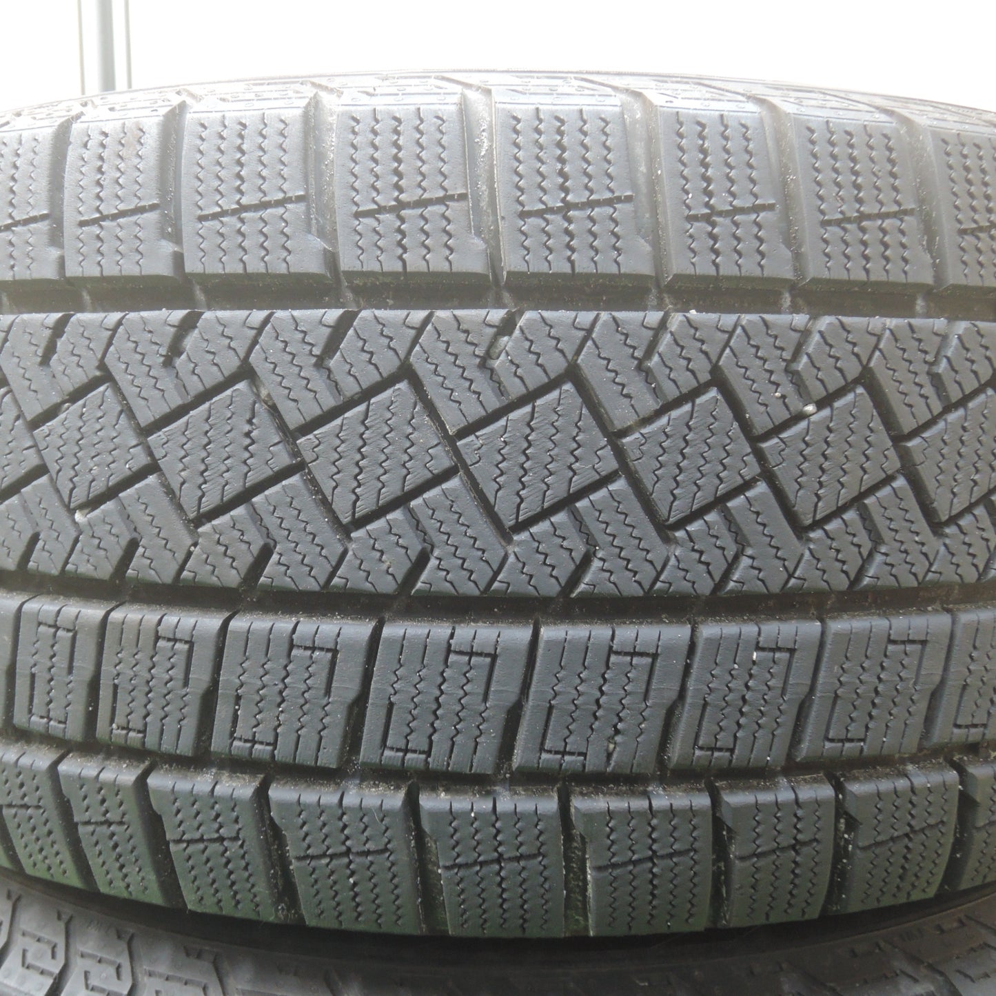[送料無料] バリ溝！22年！9.5分以上★ベンツ Cクラス W205 純正 AMG 225/45R18 スタッドレス ピレリ ICE ZERO PCD112/5H★4010907SYス