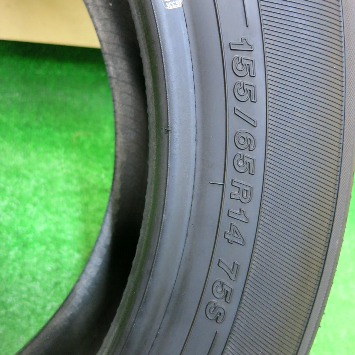 *送料無料*新車外し！23年★155/65R14 ヨコハマ BluEarth-Es ES32 タイヤ 14インチ ムーブ タント ワゴンR N-BOX 等★4013015イノタ
