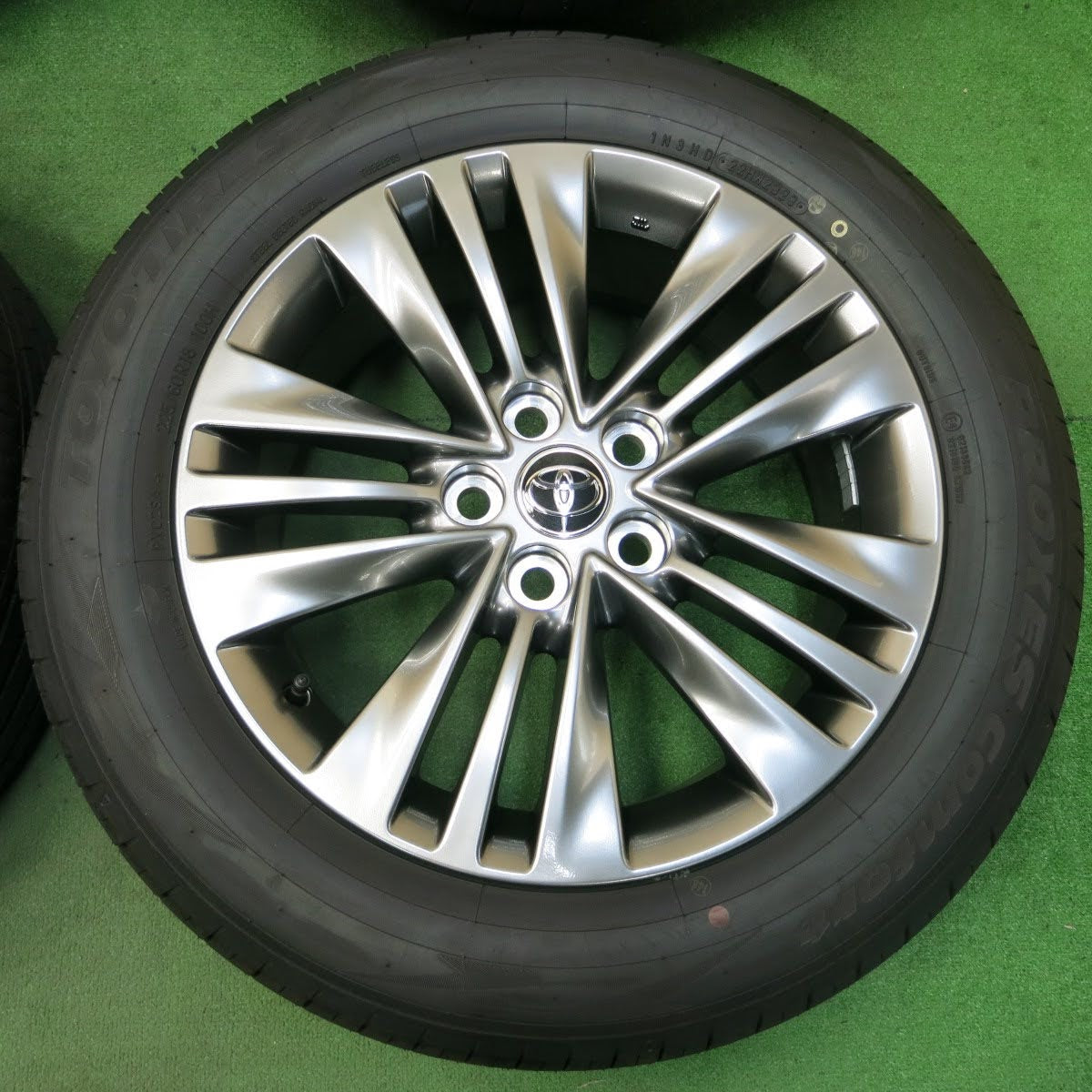 [送料無料]新車外し！23年★トヨタ 40系 アルファード Zグレード 純正 225/60R18 トーヨー プロクセス Comfort 18インチ PCD120/5H★3092307イノ