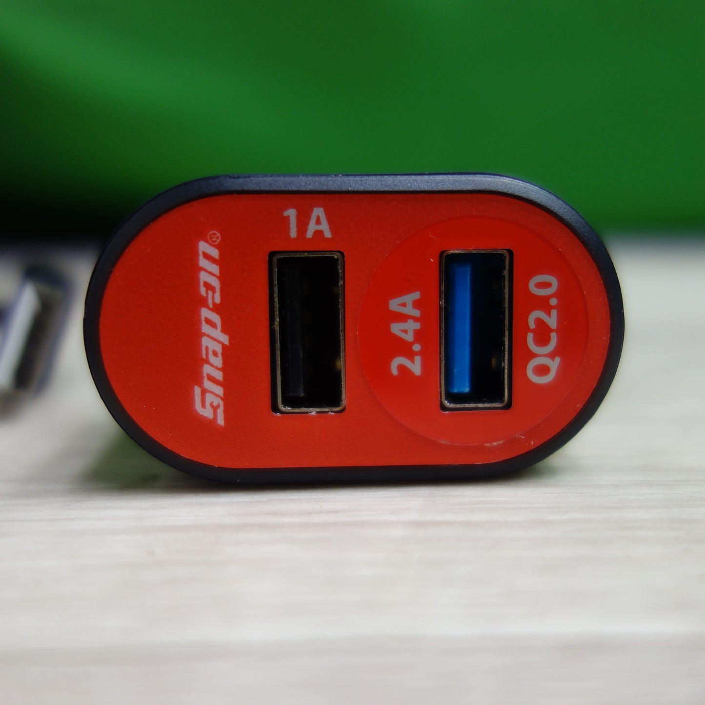 *送料無料*キレイ☆Snap-on スナップオン USB カーチャージャー BWL2830CCB BA234 クイックチャージ QUICK CHARGE☆