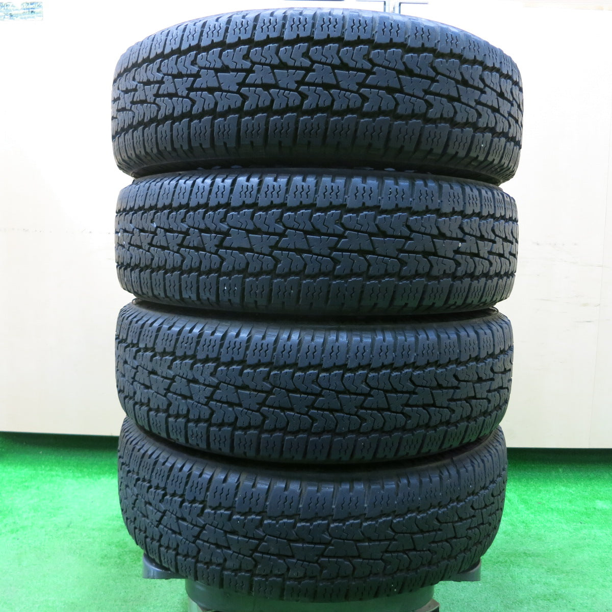 *送料無料*バリ溝！21年！キレイ！9分★XTREME-J XJ04 175/65R15 ホワイトレター マッドスター ラジアル A/T XTREME-J 15インチ PCD100/4H★3112508イノ