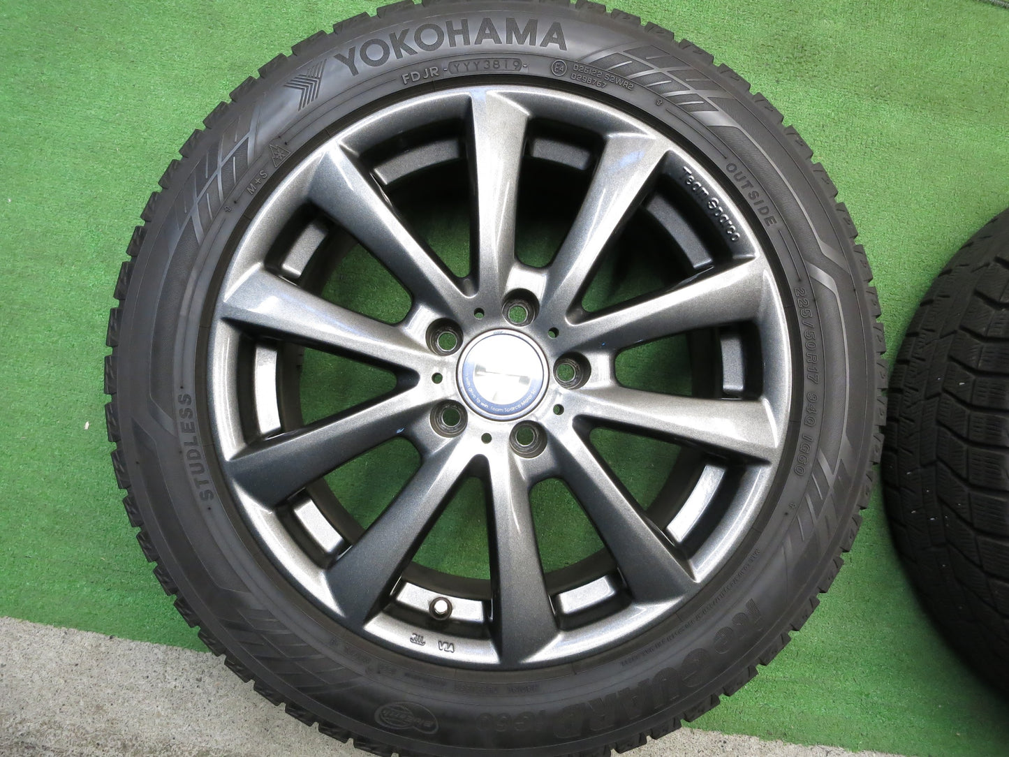 [送料無料]バリ溝！19年！キレイ！9.5分★アウディ 等 Team Sparco 225/50R17 スタッドレス ヨコハマ アイスガード iG60 チームスパルコ PCD112/5H★2112104Hス