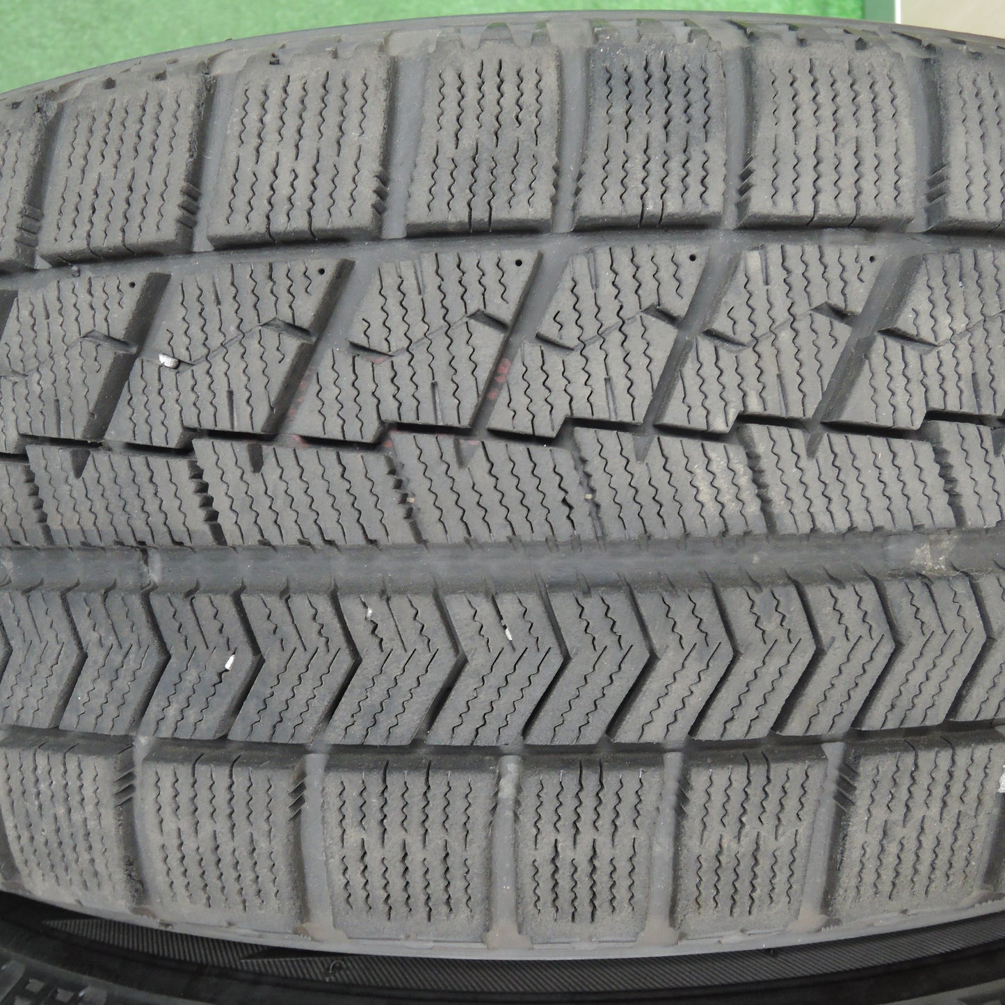 *送料無料*バリ溝！キレイ！9分★スタッドレス 225/60R17 ブリヂストン ブリザック VRX TOPRUN トップラン 17インチ PCD114.3/5H★3120819TNス