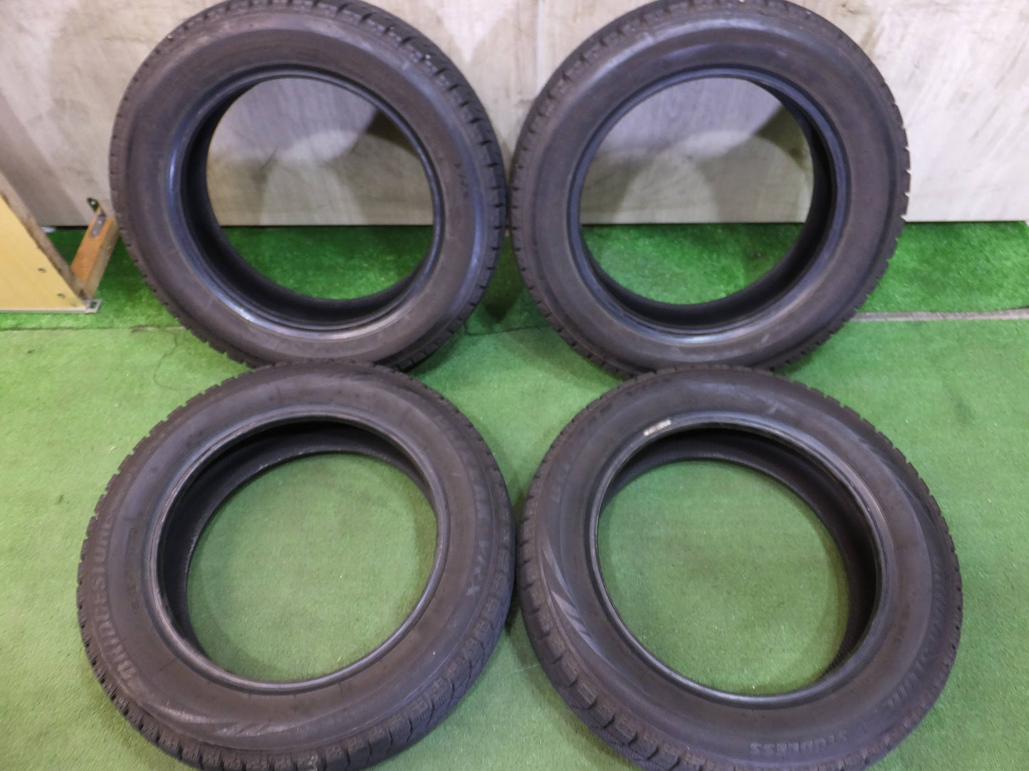 [送料無料]バリ溝！18年！8.5分★スタッドレス 155/65R14 ブリヂストン ブリザック VRX タイヤ 14インチ タント ムーヴ ワゴンR 等 軽自動車★2071109Hスタ