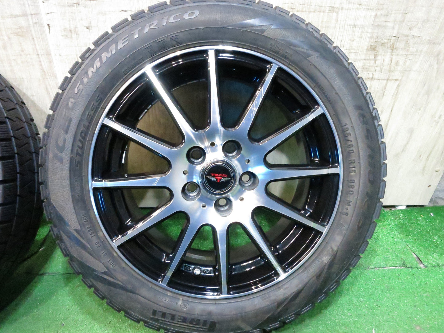 [送料無料]4本価格★スタッドレス 185/60R15 ピレリ アイスアシンメトリコ TEAD weds テッド 15インチ PCD100/5H シエンタ 等★3011808Hス