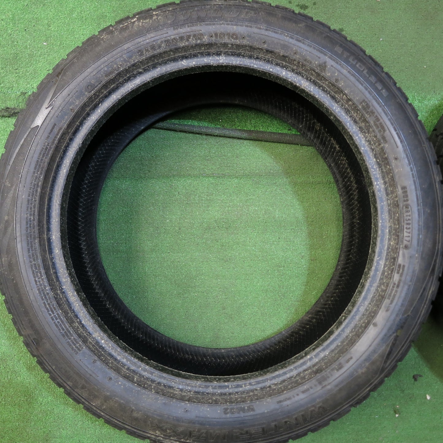 [送料無料]バリ溝！9.5分★スタッドレス 245/50R19 ダンロップ ウインターマックス WM02 ランフラット 19インチ レクサス 等★3051203Hスタ