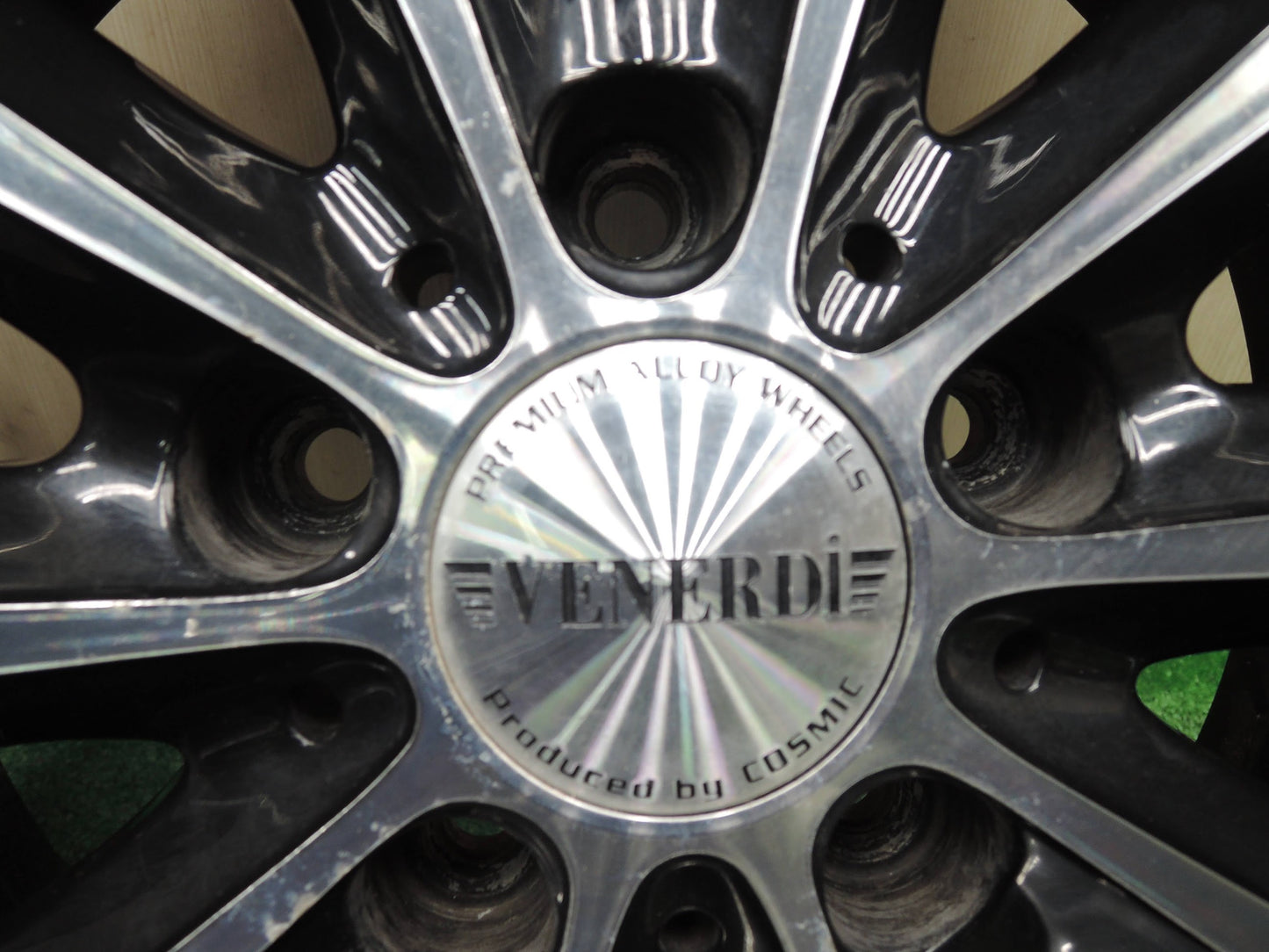[送料無料]バリ溝！8.5分★215/35R19 245/35R19 VENERDi COSMIC トライアングル TR968 ブリヂストン ERGLANZ EG-1 ヴェネルディ PCD114.3/5H★3112510HAノ