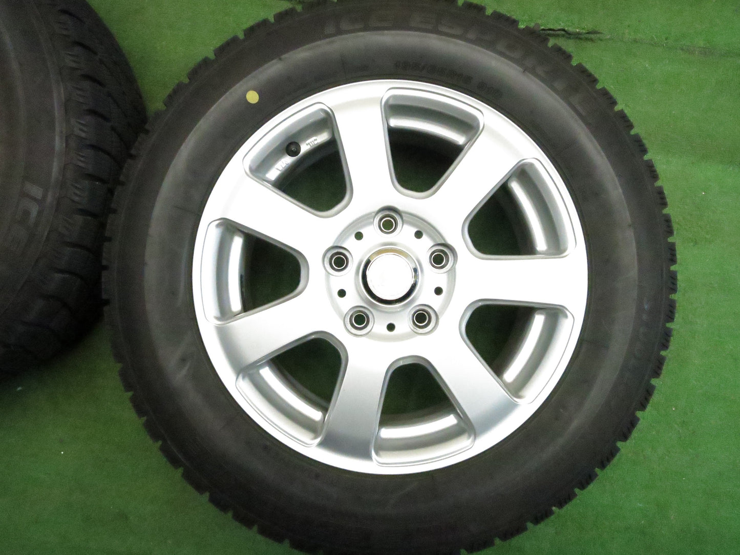 [送料無料]バリ溝！21年！キレイ！9.5分★スタッドレス 195/65R15 アイスエスポルテ Grave 社外 アルミ 15インチ PCD114.3/5H★3012509Hス