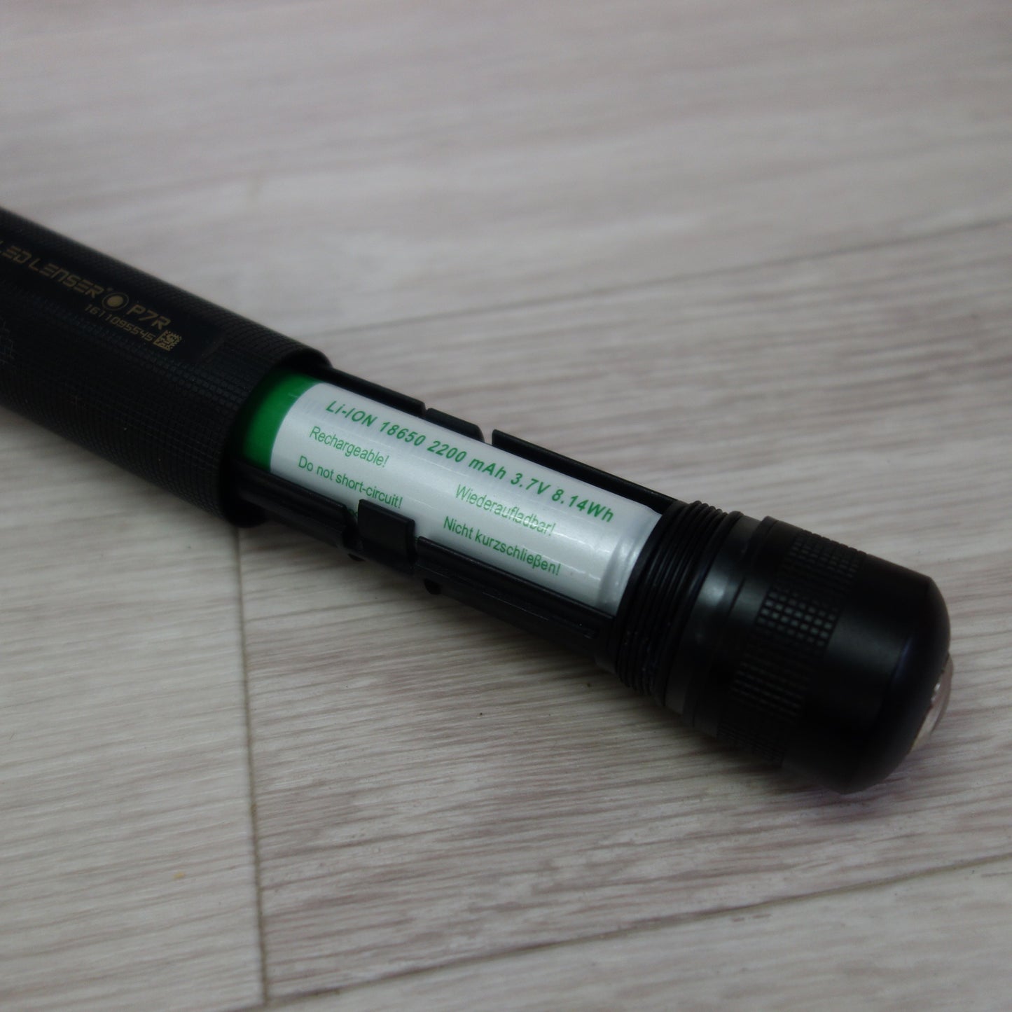 [送料無料] キレイ☆LEDLENSER フラッシュライト P7R レッドレンザー LED 懐中電灯☆