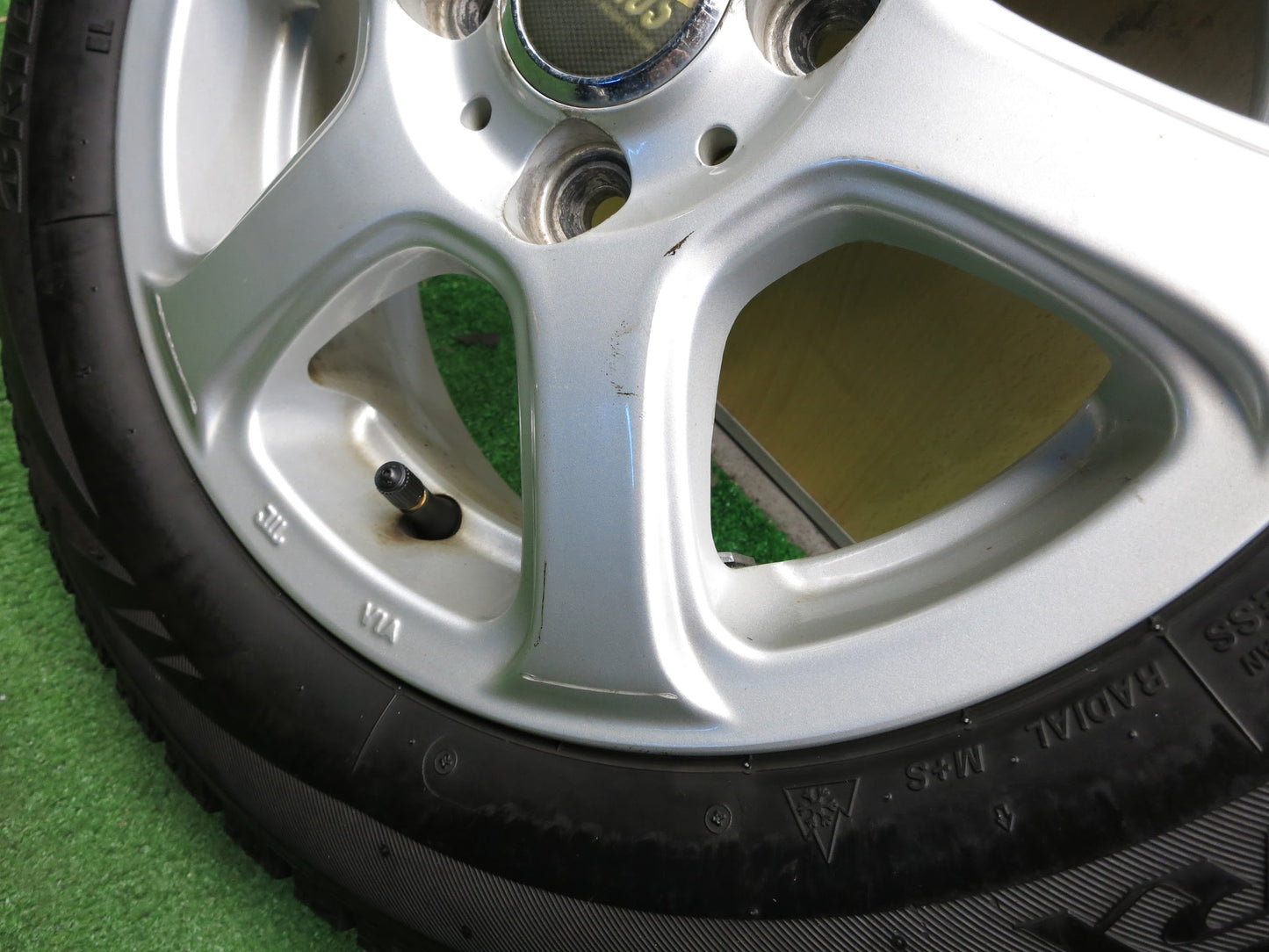 [送料無料]バリ溝！18年！8.5分★スタッドレス 155/65R13 ブリヂストン ブリザック VRX RANBROS 社外 アルミ 13インチ PCD100/4H★2111402Hス