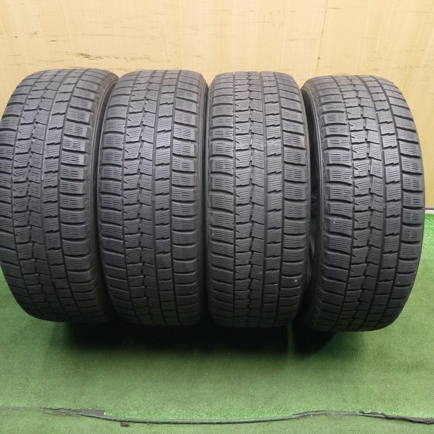 [送料無料]キレイ★トヨタ 30系 アルファード ヴェルファイア 純正 235/50R18 スタッドレス ダンロップ ウインターマックス WM01 PCD114.3/5H★3051205アス