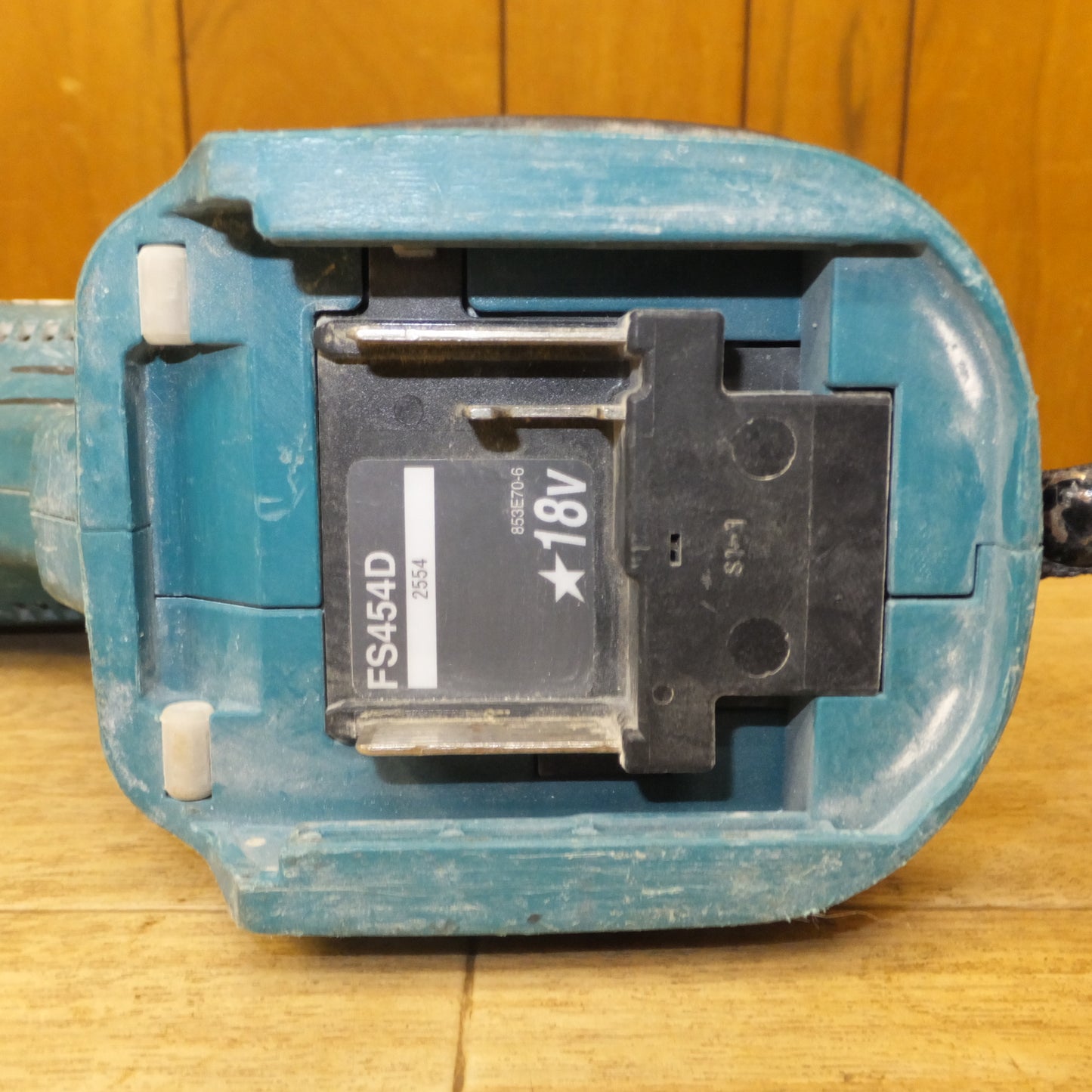 [送料無料]現状品★マキタ makita 充電式スクリュードライバ FS454D　充電器 DC18RA T　DF440DRFX ケース　セット★