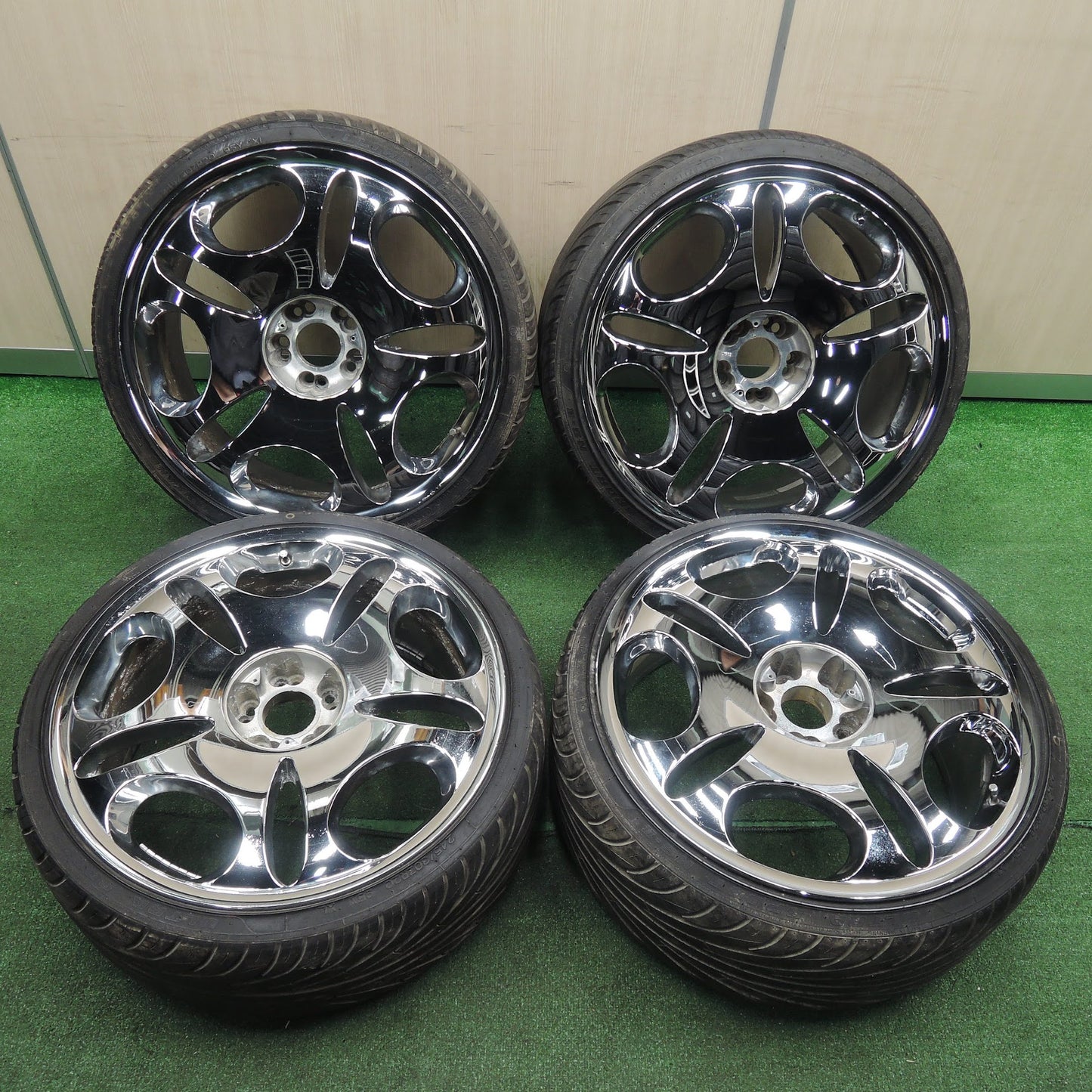 [送料無料]バリ溝！9.5分★Lowenhart LD-1LX 245/30R20 ナンカン ウルトラ スポーツ NS-2 20インチ レーベンハート PCD112 114.3/5H マルチ★3110909SYノ