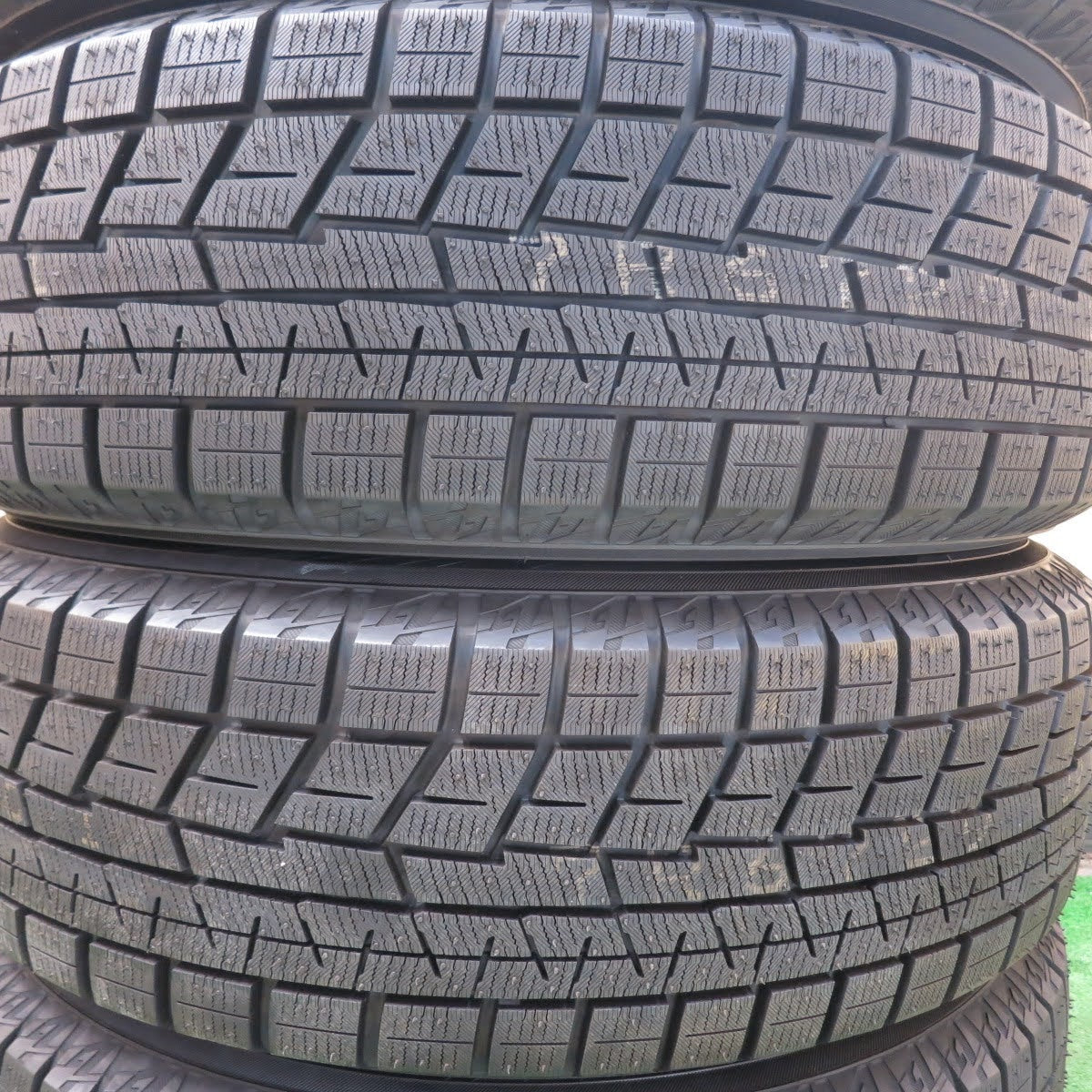 [送料無料]未使用！20年★ライズ ロッキー等 195/60R17 KOSEI QRASIZ VS6 スタッドレス ヨコハマ アイスガード iG60 クレイシズ 17インチ PCD100/4H★3060902ヒス