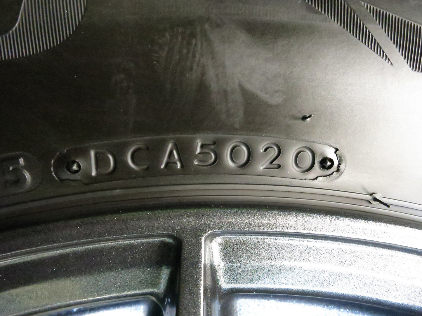[送料無料]バリ溝！20年！綺麗！ほぼ10分★スタッドレス 225/65R17 ブリヂストン ブリザック DM-V3 VELVA SPORTZ ヴェルヴァ 17インチ PCD114.3/5H★3020709Hス