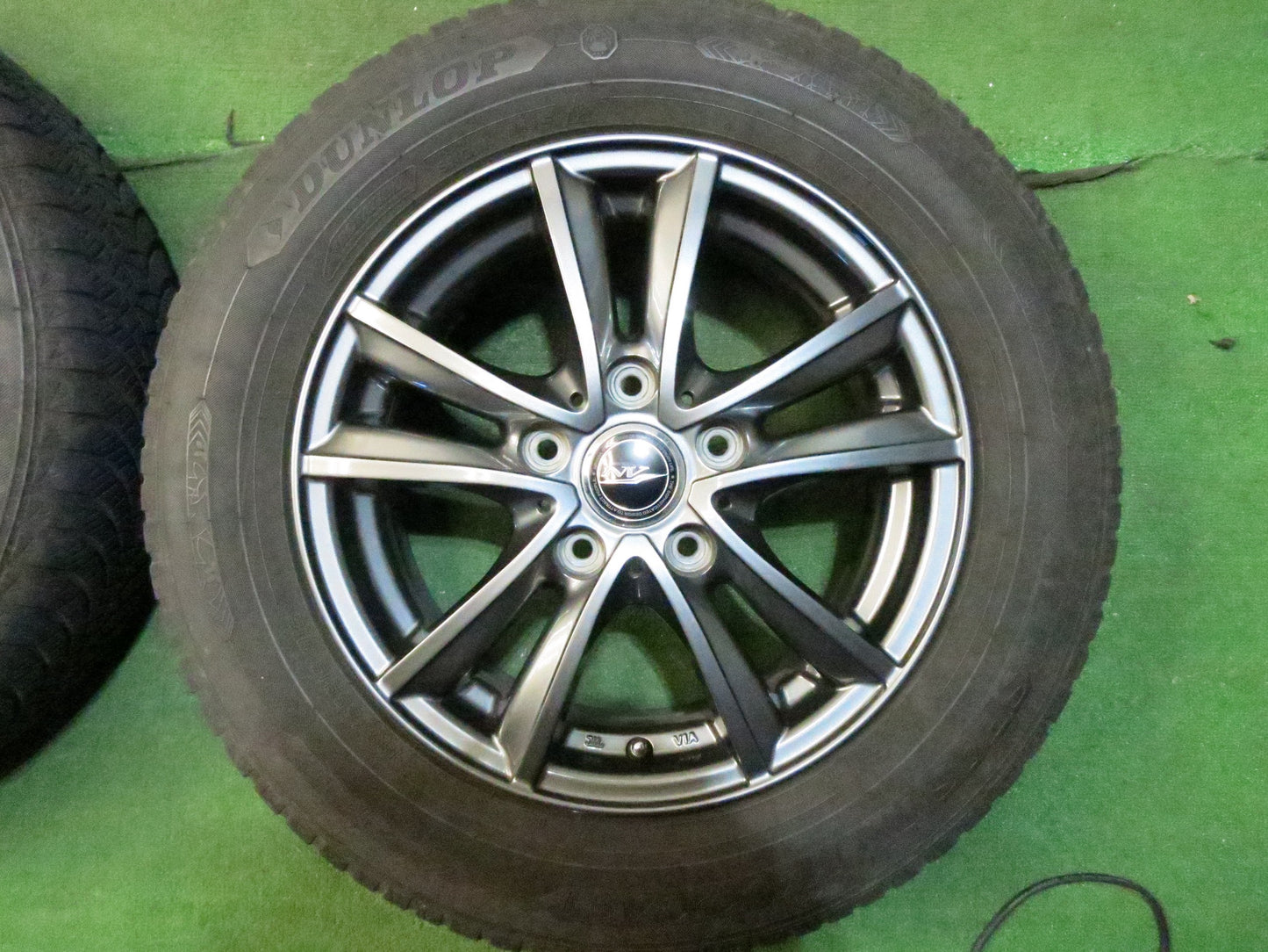 [送料無料]バリ溝！20年！キレイ！8.5分★スタッドレス 195/65R15 ダンロップ オールシーズンマックス AS1 NIRVANA NV ニルバーナ PCD114.3/5H★3030805Hス
