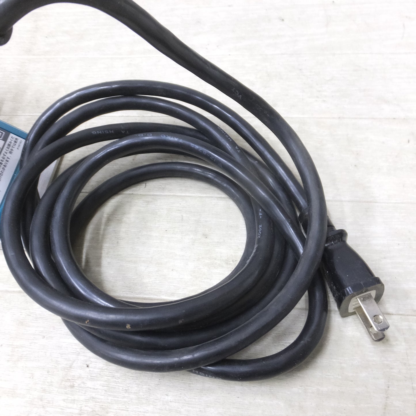 [送料無料]◆MAKITA マキタ 電動カンナ 1900BA 大工道具 木工 切削 研磨 ハンドツール 100V◆