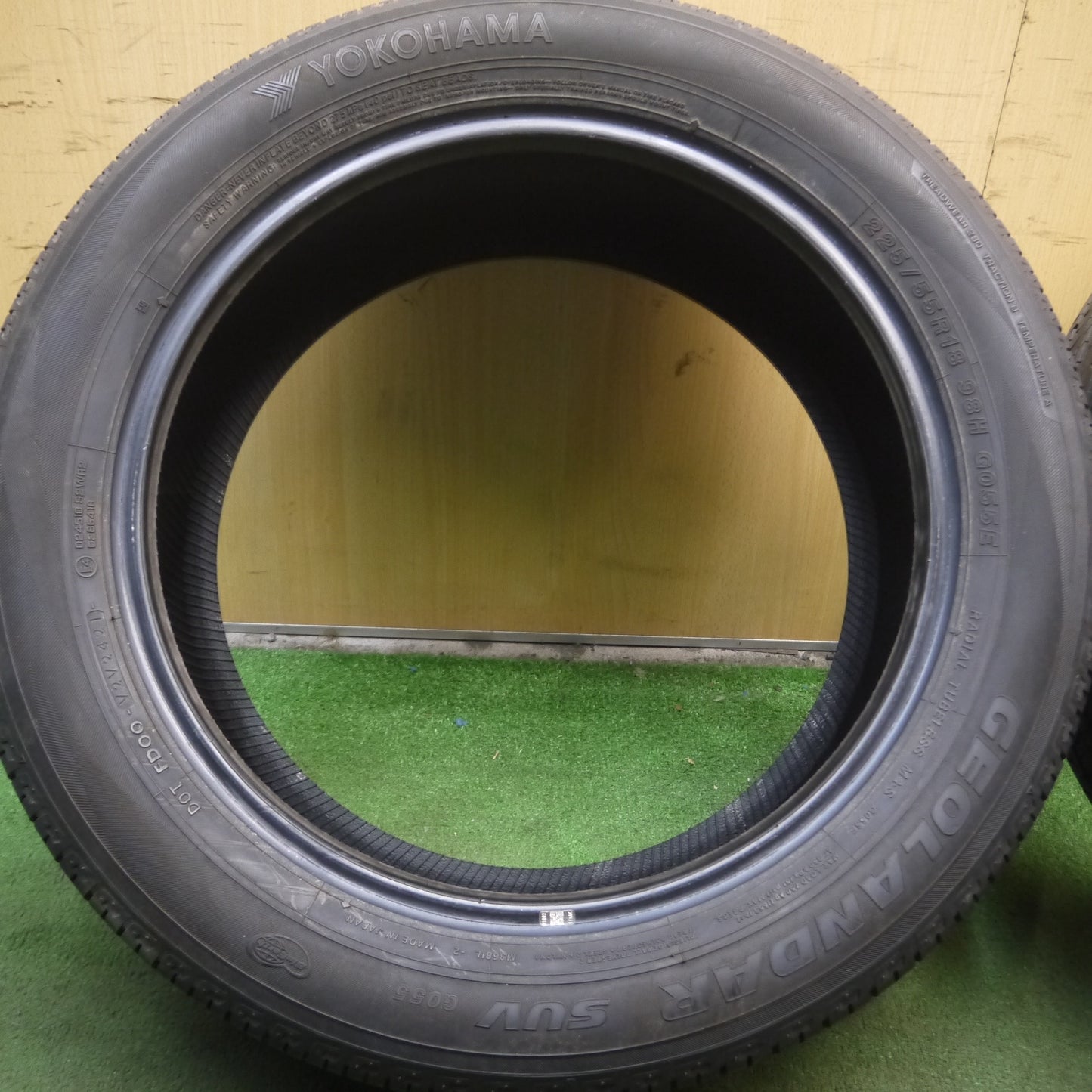 *送料無料*新車外し！21年★225/55R18 ヨコハマ ジオランダー SUV G055E タイヤ 18インチ エルグランド デリカ XV 等★4011611Hノタ