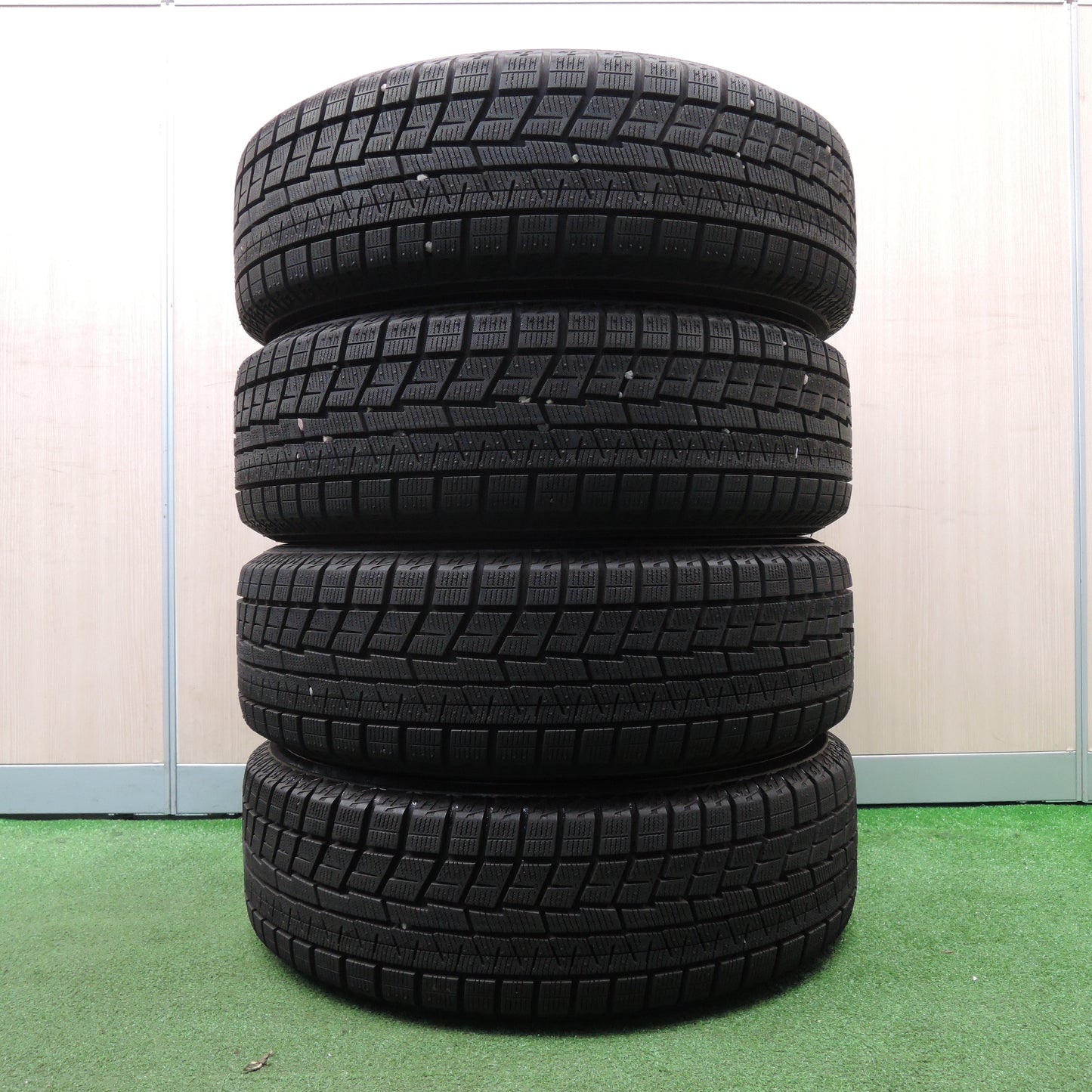 *送料無料*超バリ溝！21年！キレイ！ほぼ10分★スタッドレス 185/60R15 ヨコハマ アイスガード iG60 WAREN ヴァーレン 15インチ PCD100/4H★4011504NJス