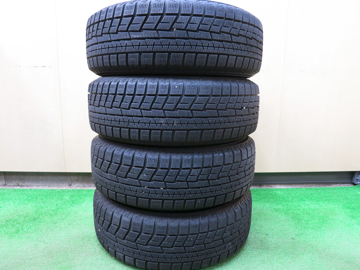 [送料無料]バリ溝！9分★スタッドレス 195/65R15 ヨコハマ アイスガード iG60 Schneider シュナイダー 15インチ PCD114.3/5H★2122302ヒス
