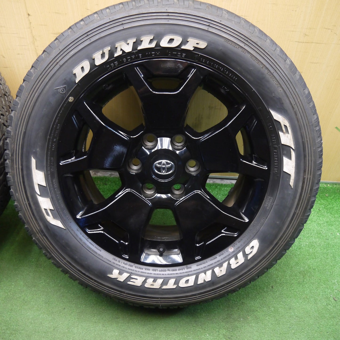 [送料無料]綺麗！4本価格★トヨタ ハイラックス サーフ 純正 265/60R18 ホワイトレター ダンロップ グラントレック AT25 PT PCD139.7/6H★3051001アノ