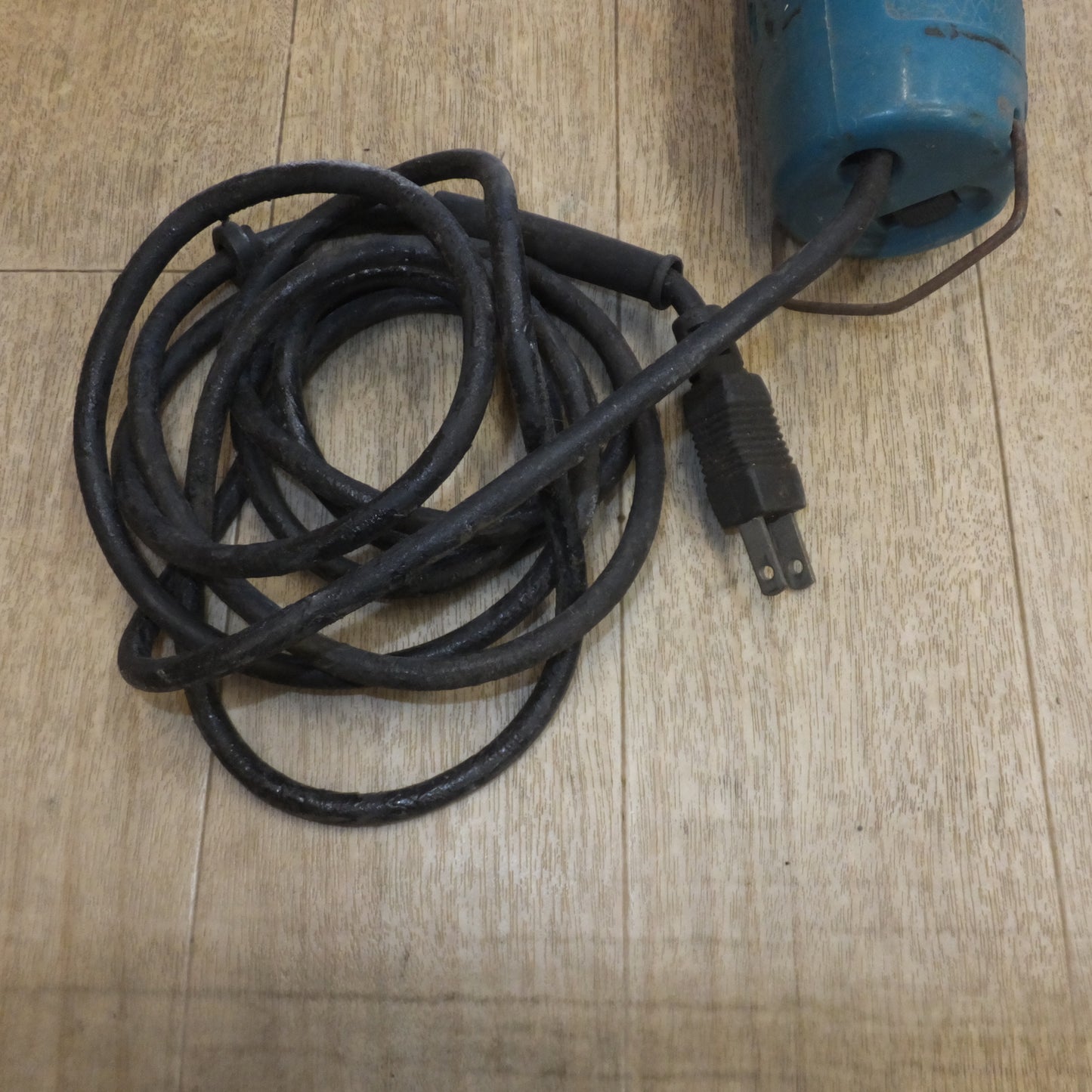 [送料無料]★マキタ makita 6mm ミニグラインダ 906　100V 240W 50-60Hz 2.5A 25000/min(2)★