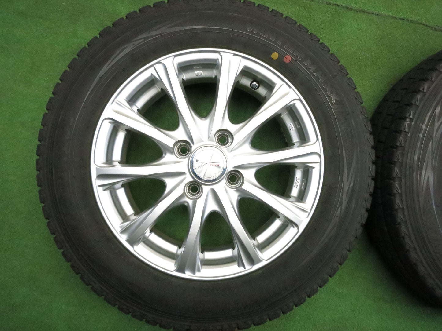 [送料無料]バリ溝！キレイ！9.5分★スタッドレス 155/80R14 88/86N ダンロップ ウインターマックス SV01 JOKER weds ジョーカー 14インチ PCD100/4H★2121902Hス