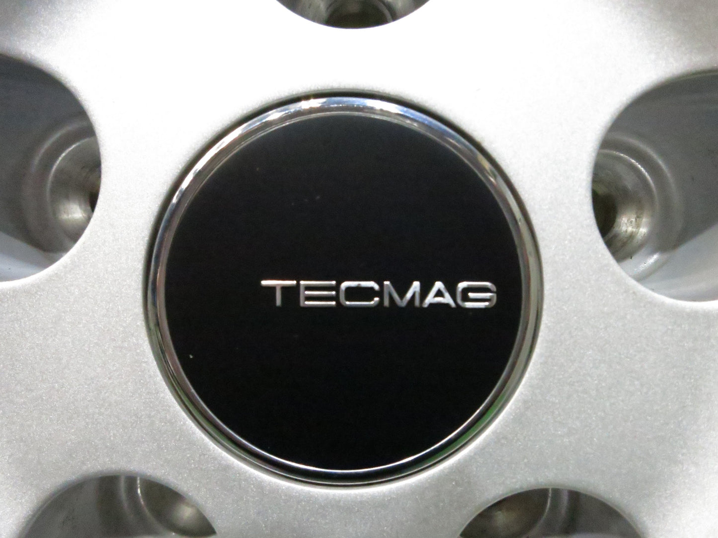 [送料無料]バリ溝！20年！キレイ！9.5分★ボルボ 等 TECMAG 235/55R18 スタッドレス ヨコハマ アイスガード G075 テクマグ 18インチ PCD108/5H★3011310Hス